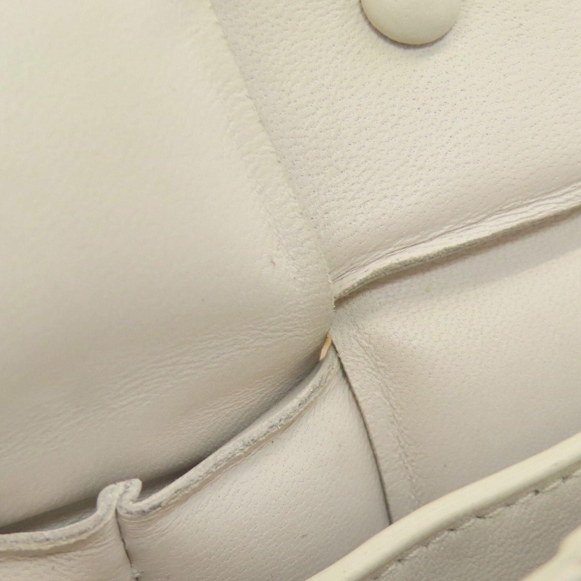 Bottega Veneta White Handbag (Pre-Owned)