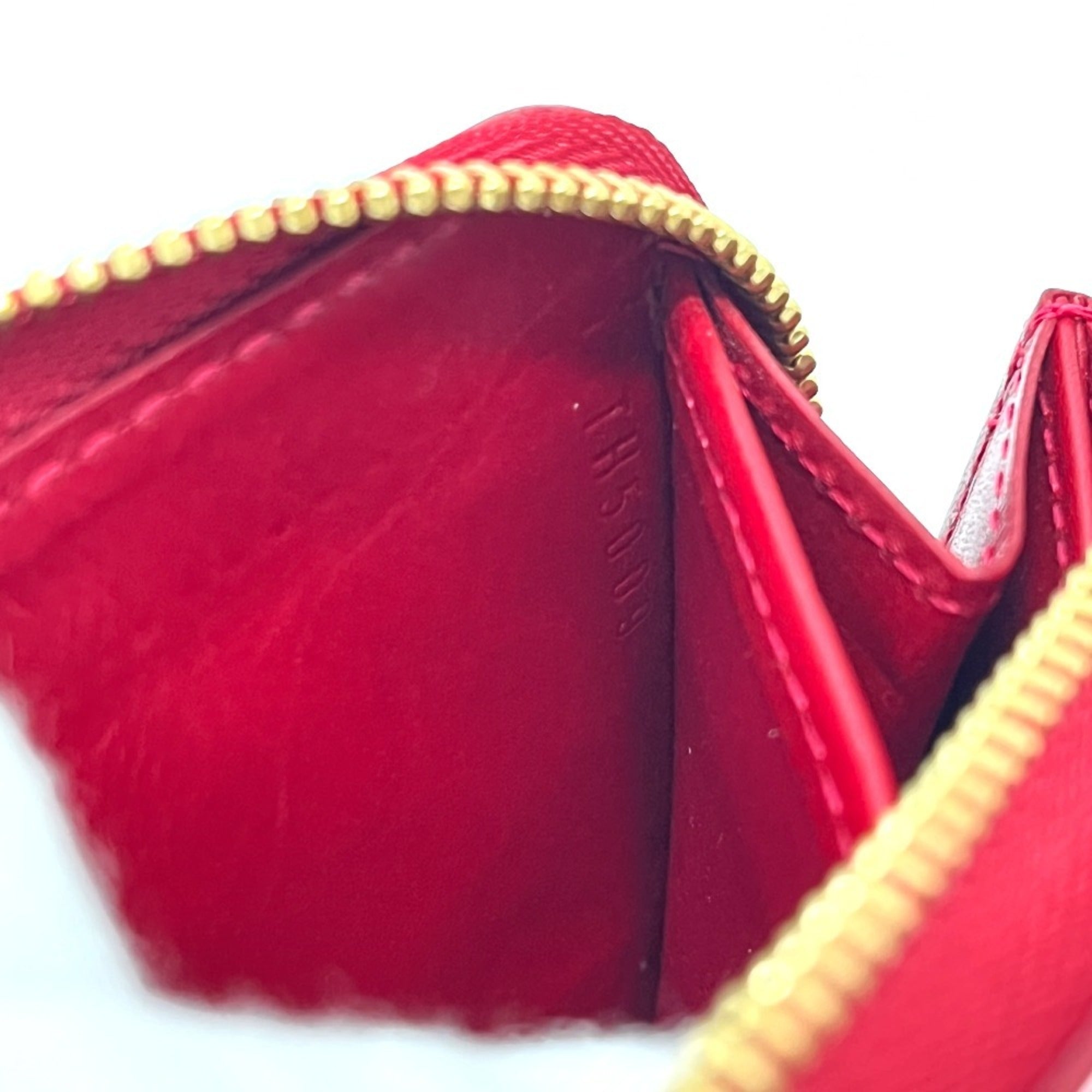 Louis Vuitton Pomme D'amour Monogram Vernis Coin Purse/Coin Case (Pre-Owned)