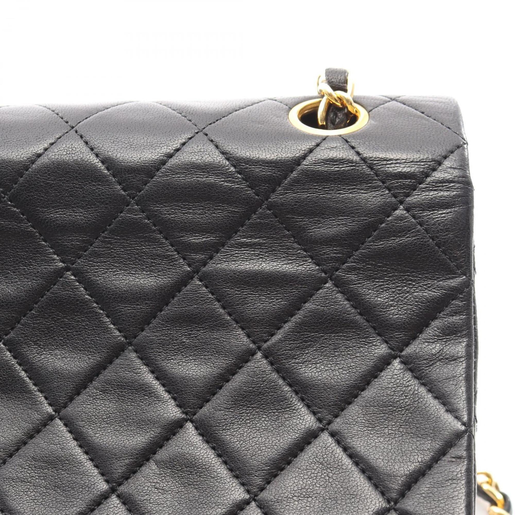 Chanel Black Leather Handbag Shoulder Bag (Pre-Owned)