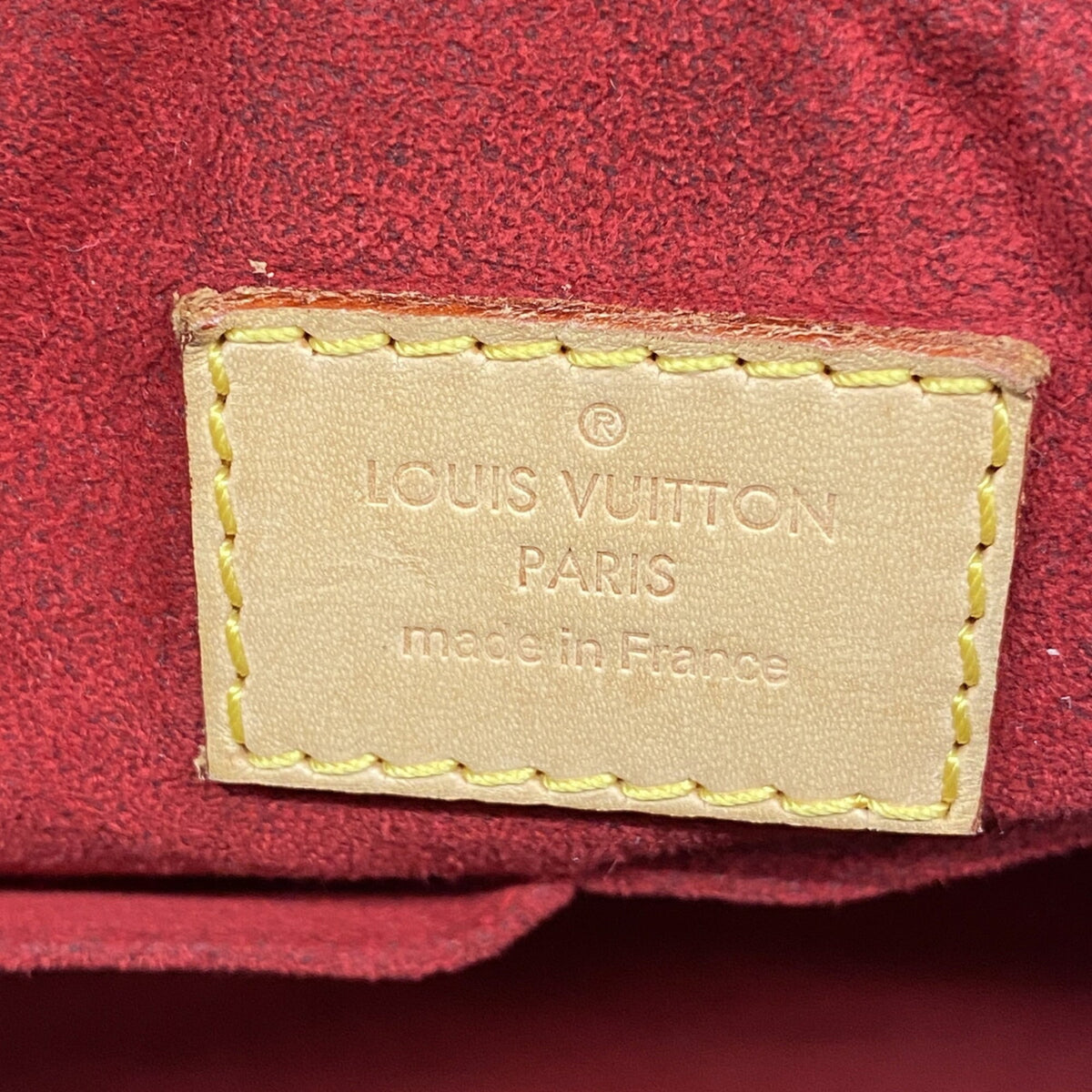 Louis Vuitton Brown Shoulder Bag (Pre-Owned)