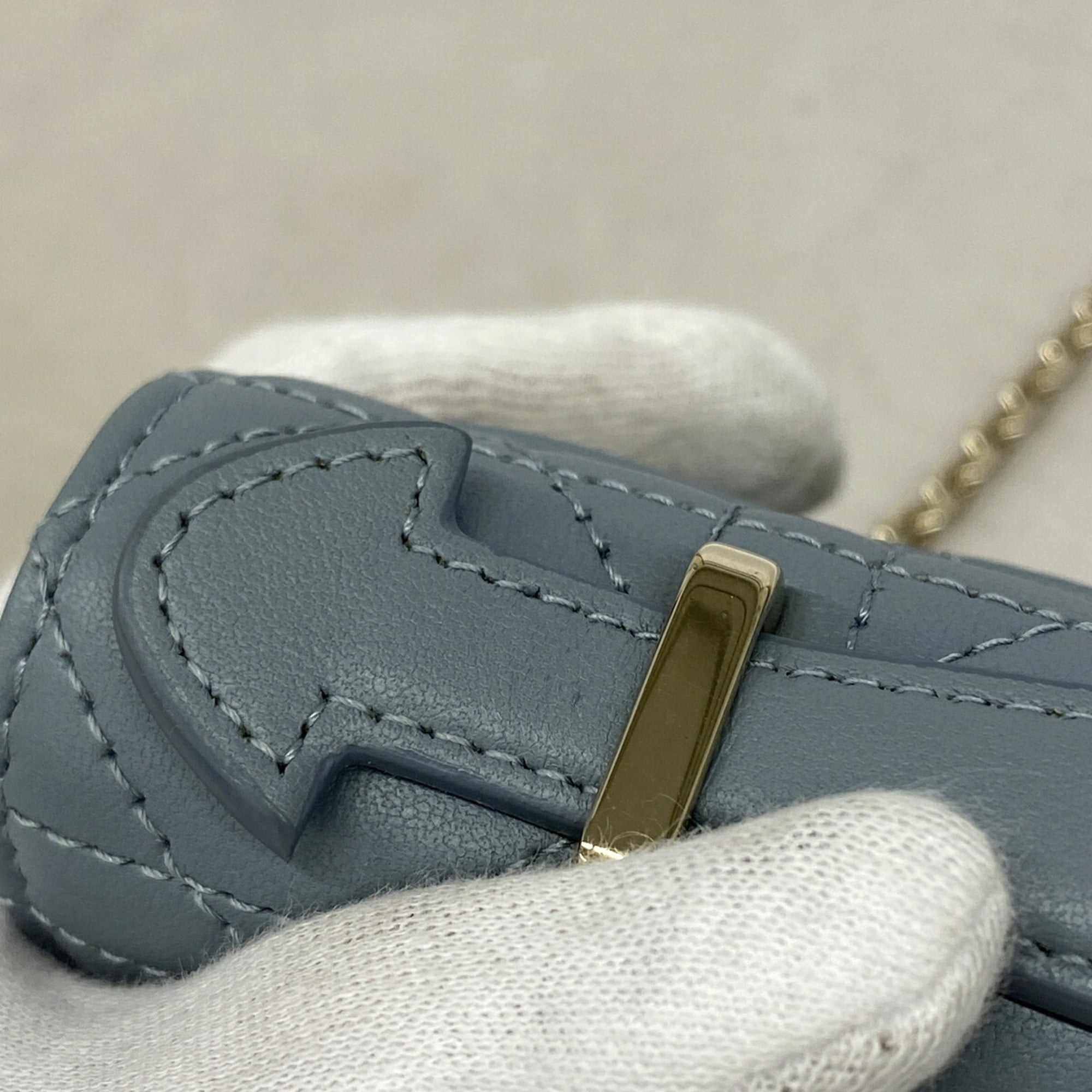 Christian Dior Blue Leather Handbag (Pre-Owned)