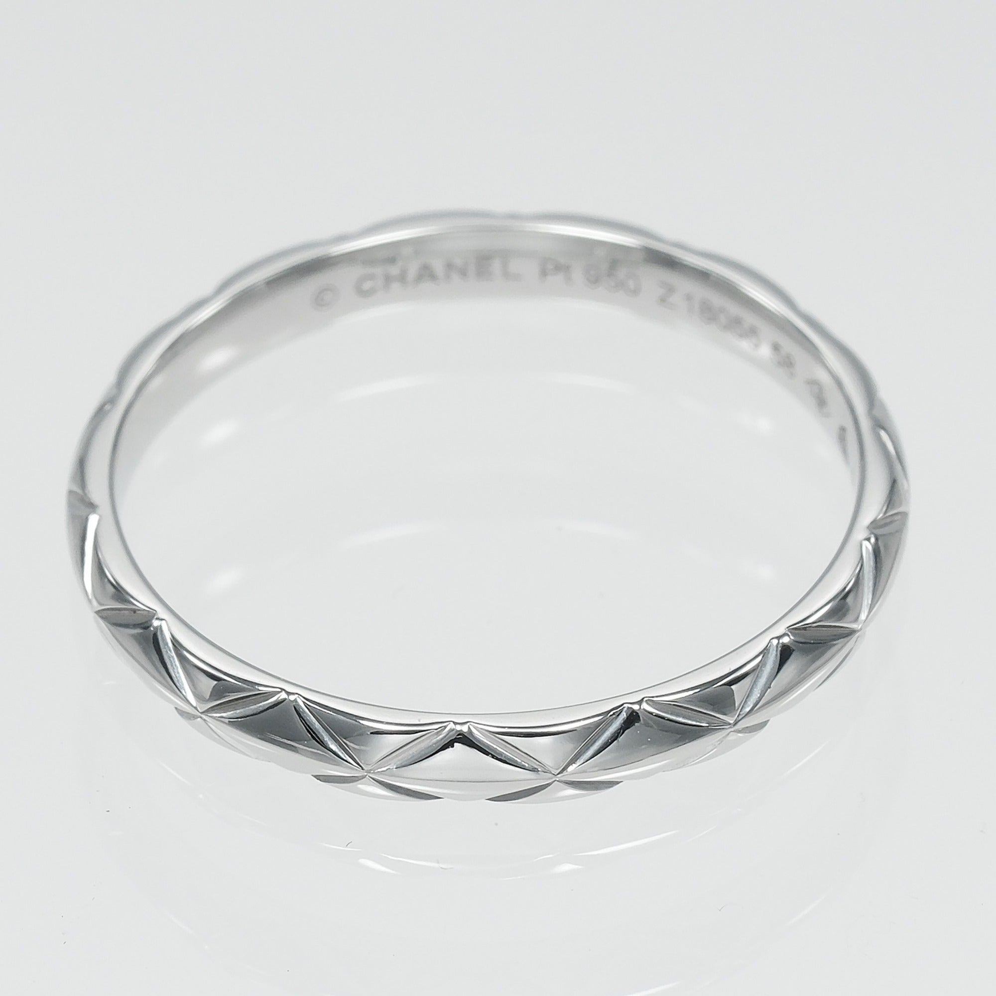 Chanel Matelasse Platinum 950 Band Ring (Pre-Owned)