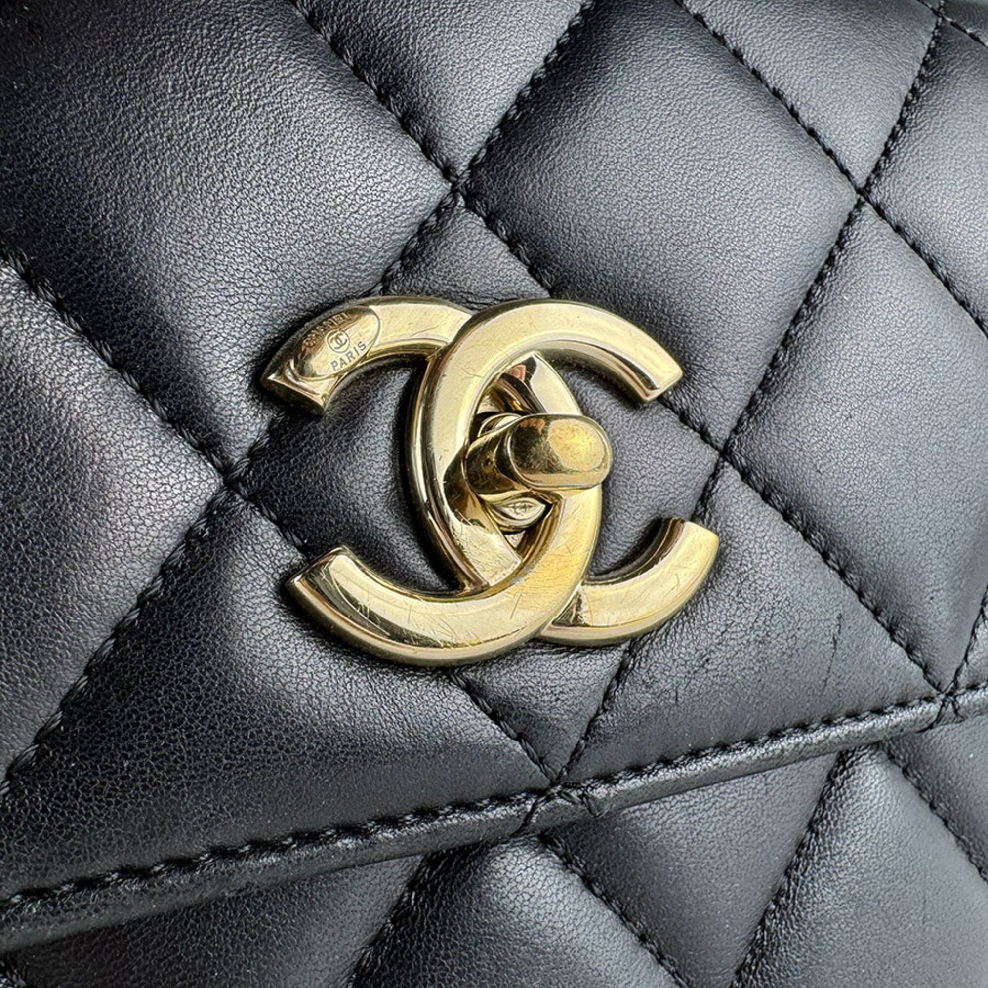 Chanel Black Leather Handbag Shoulder Bag (Pre-Owned)