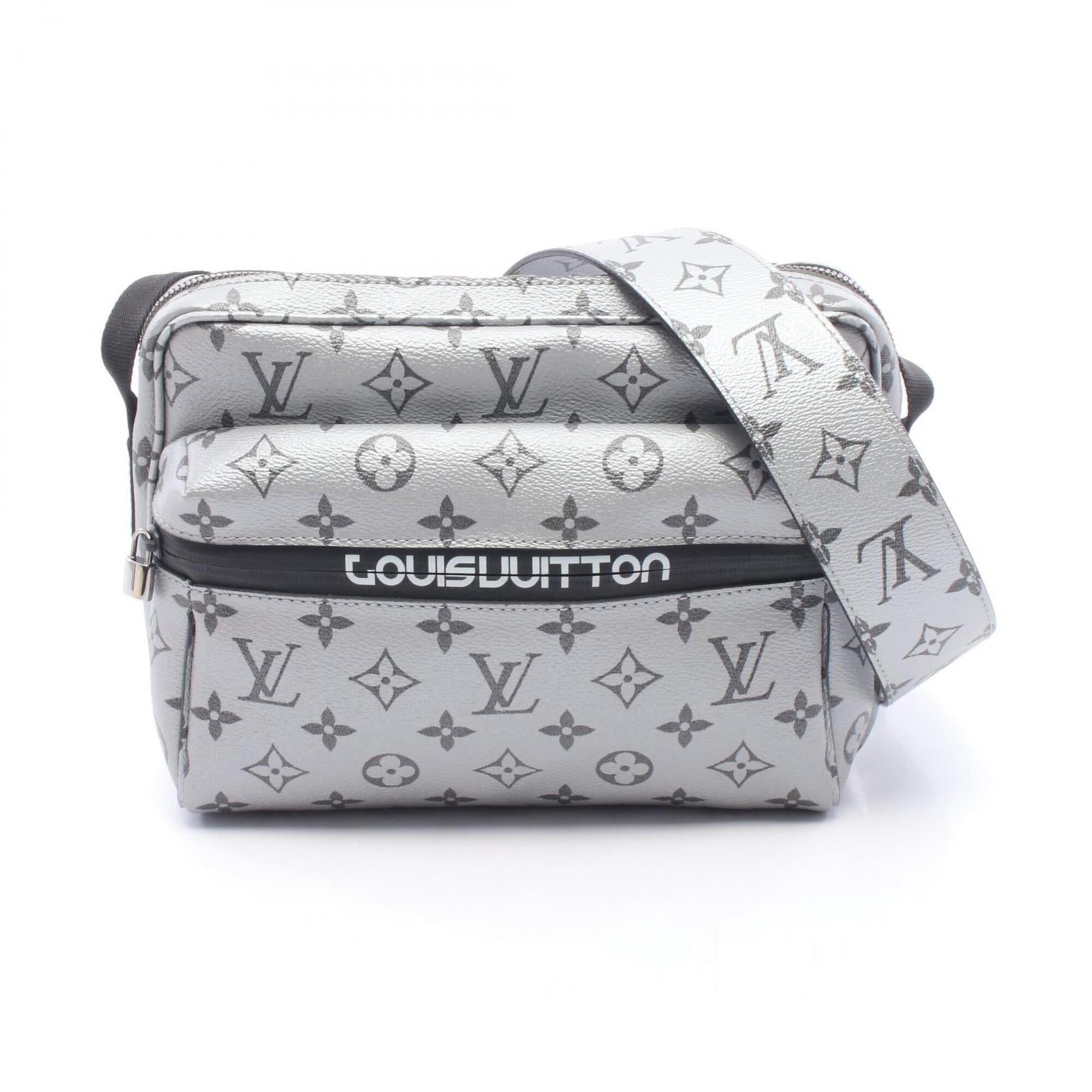 Louis Vuitton Gray Silver Coated Canvas Handbag Shoulder Bag (Pre-Owned)