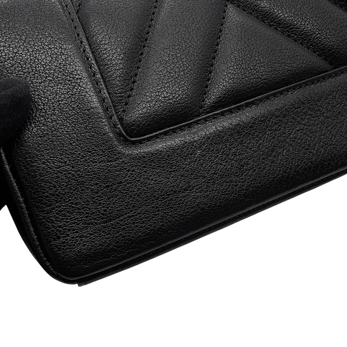 Chanel Black Leather Handbag Shoulder Bag (Pre-Owned)