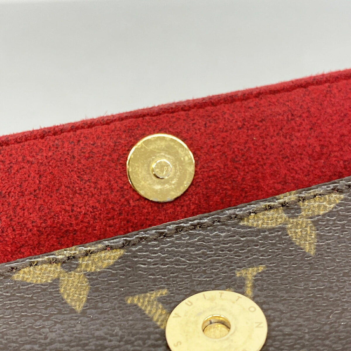 Louis Vuitton Brown Handbag (Pre-Owned)
