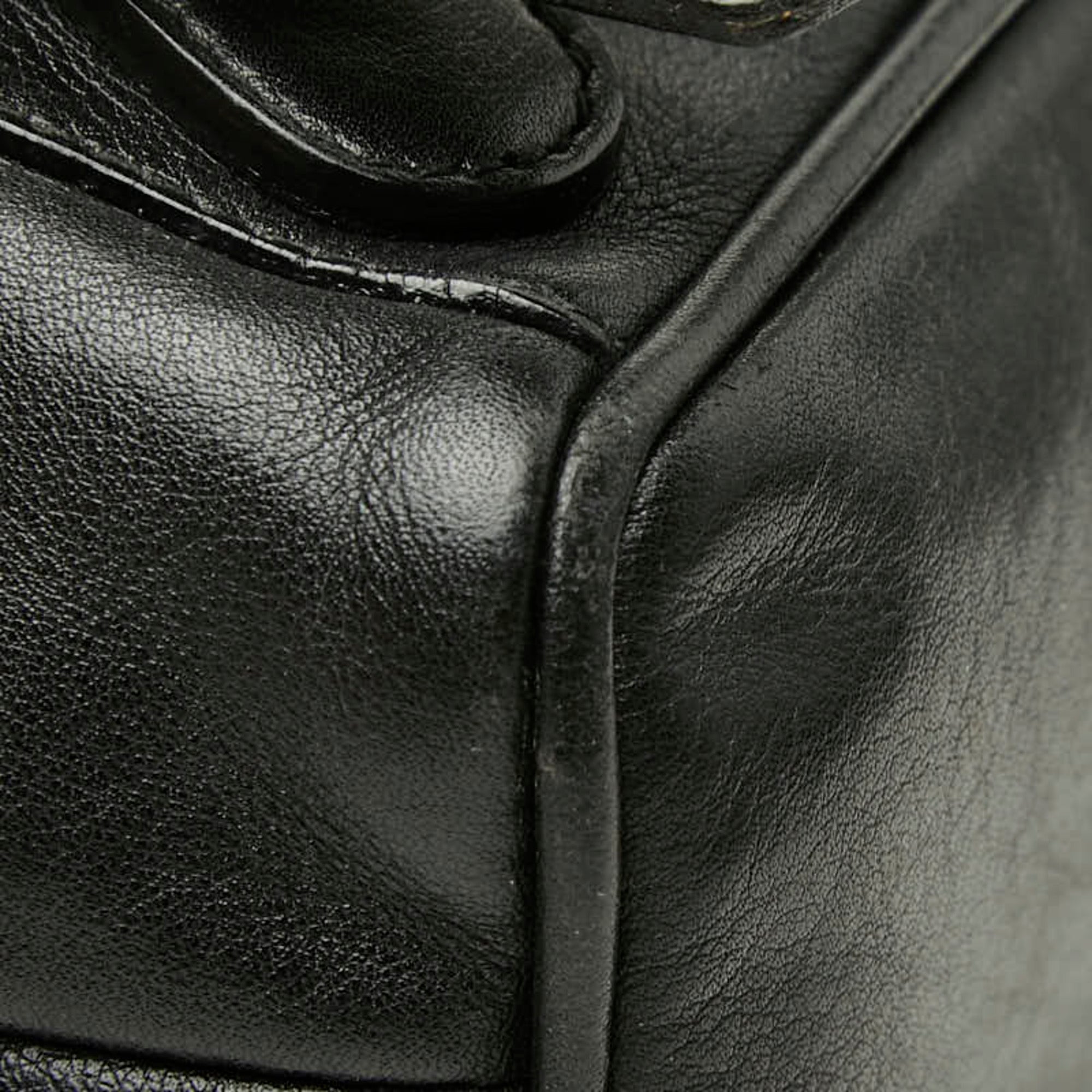 Gucci Black Leather (Pre-Owned)