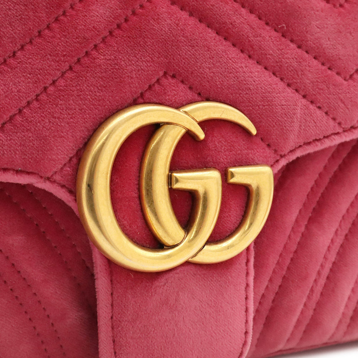 Gucci Pink Suede Pochette Shoulder Bag (Pre-Owned)
