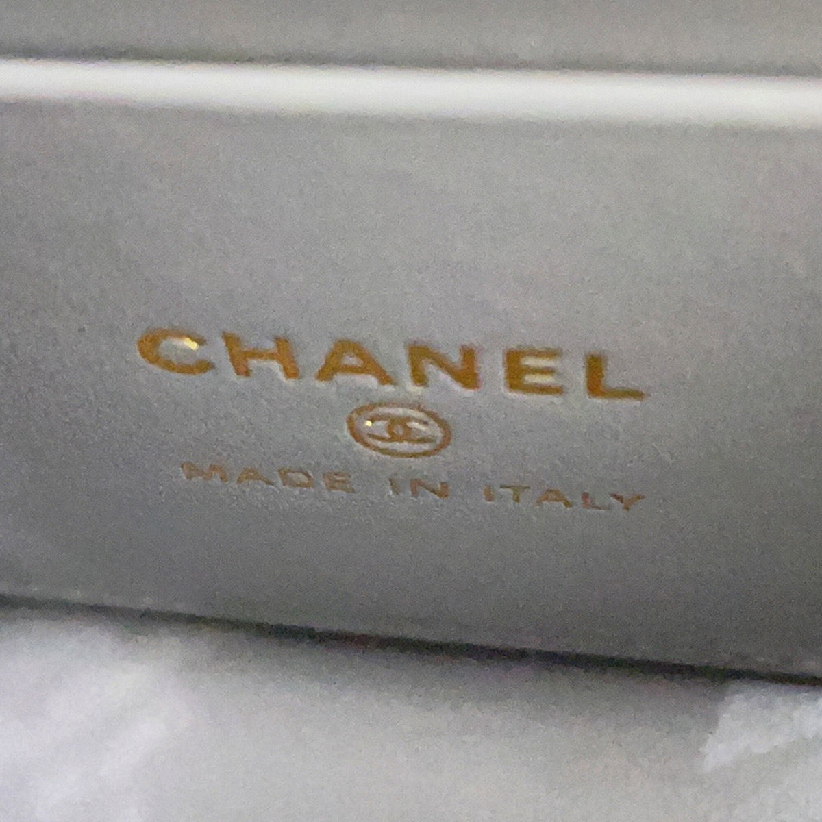 Chanel Matelasse Light Gray Grained Calfskin Handbag Shoulder Bag (Pre-Owned)