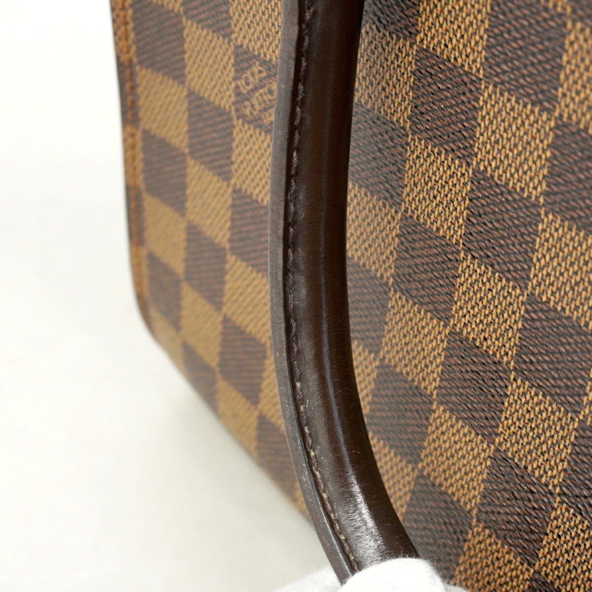 Louis Vuitton Ebene Handbag (Pre-Owned)