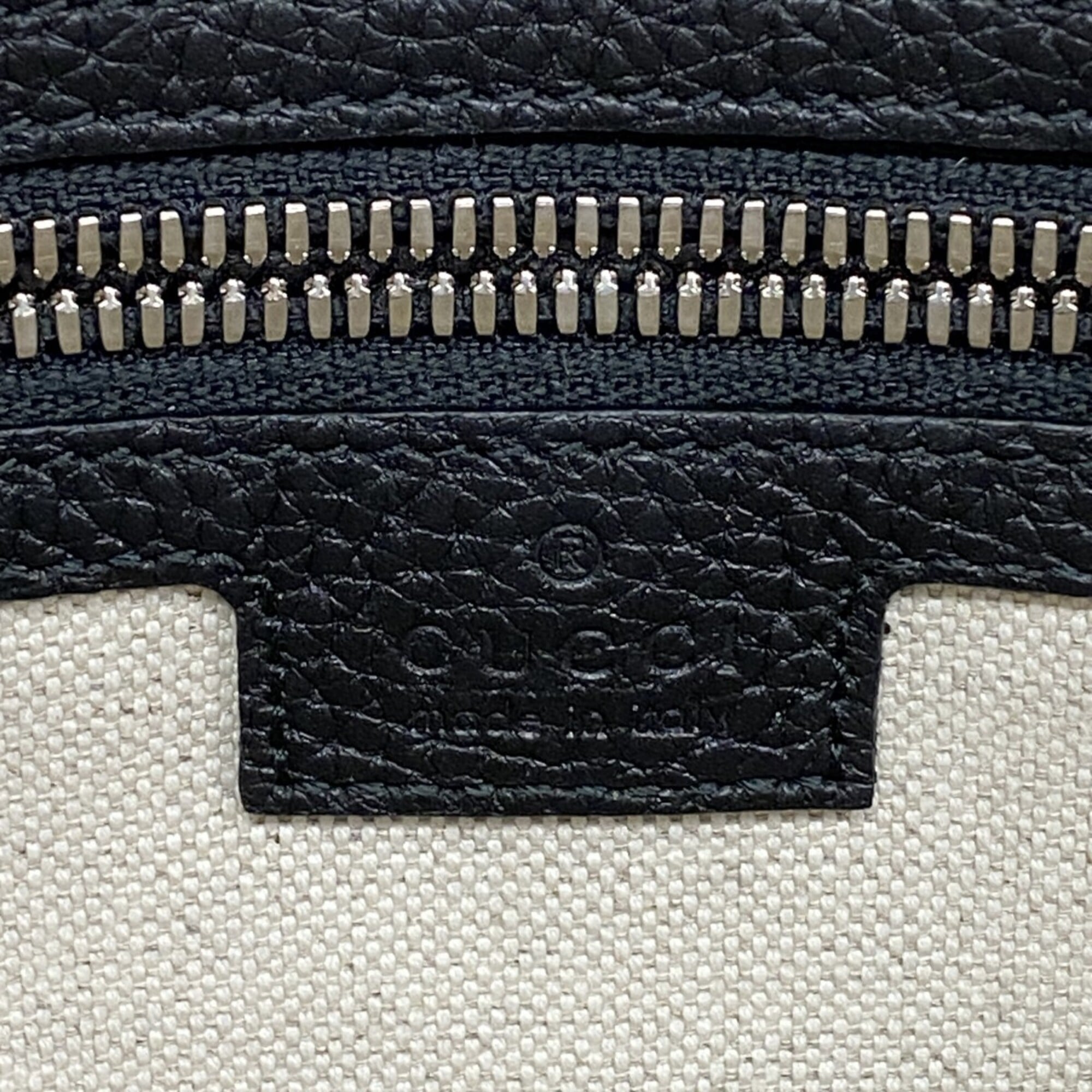 Gucci Black Leather Shoulder Bag (Pre-Owned)