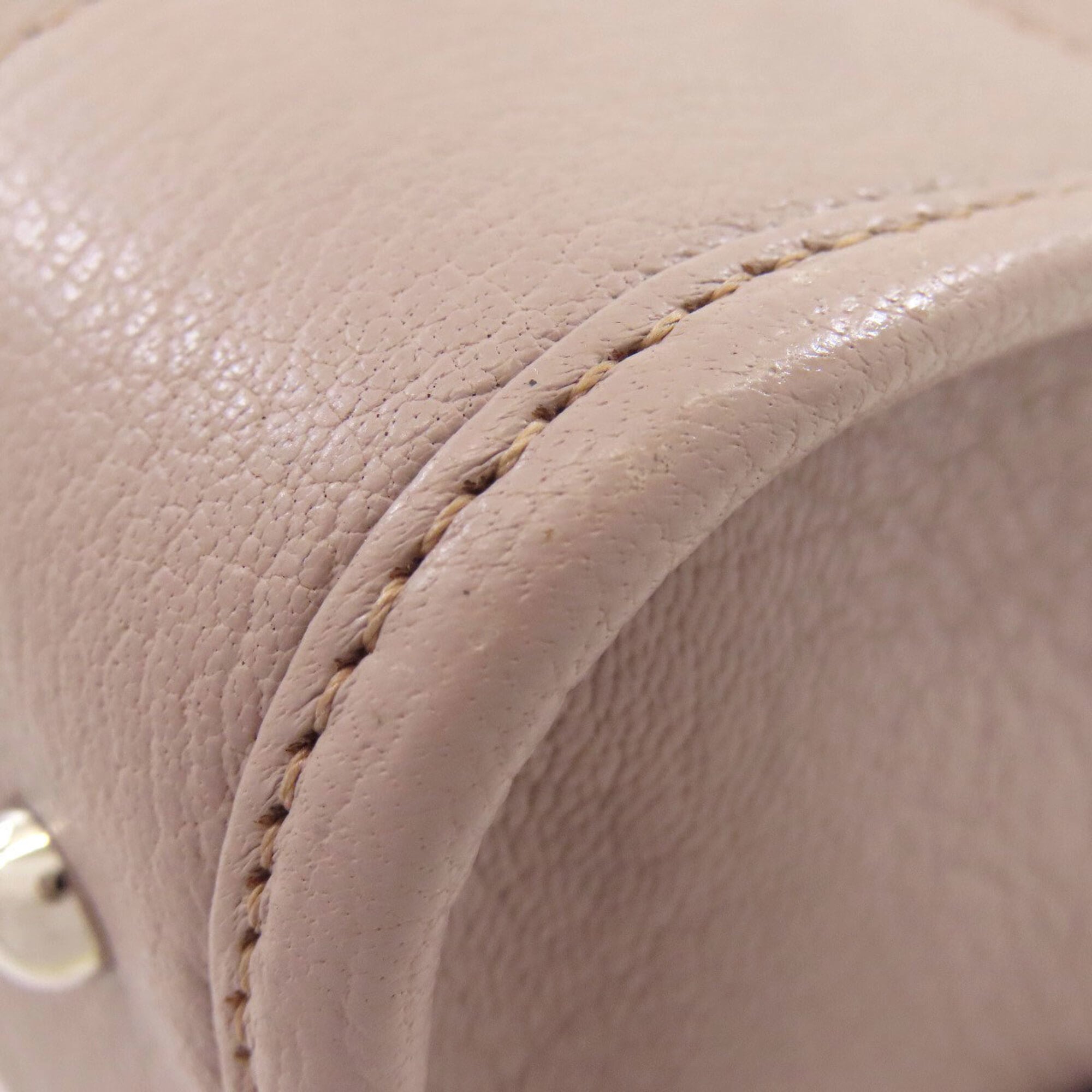 Loewe Grayish Leather Handbag (Pre-Owned)