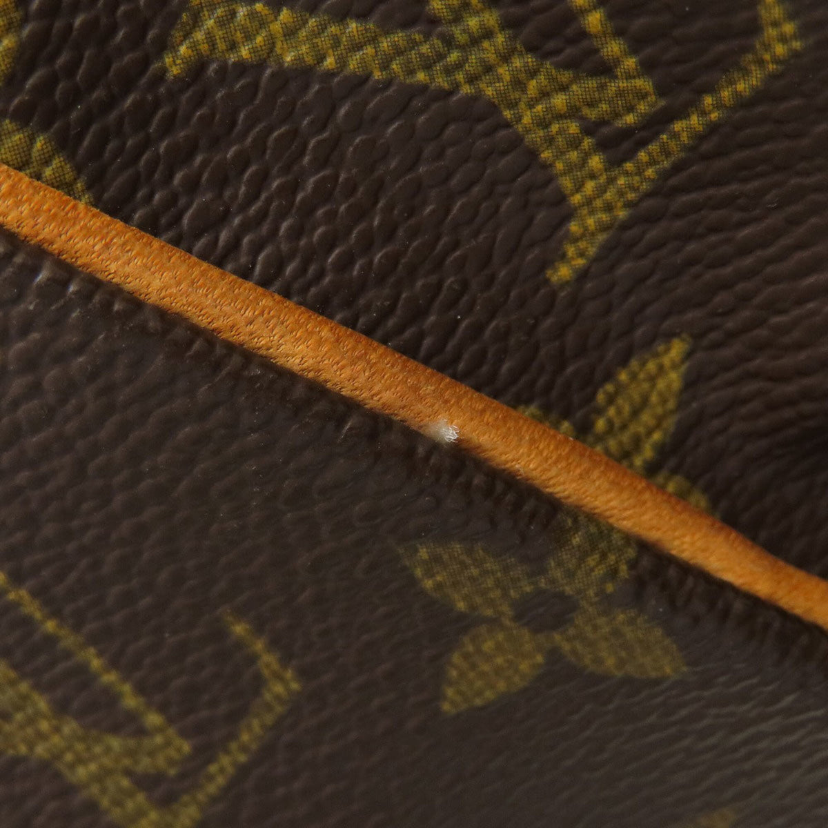 Louis Vuitton Monogram Monogram Shoulder Bag (Pre-Owned)