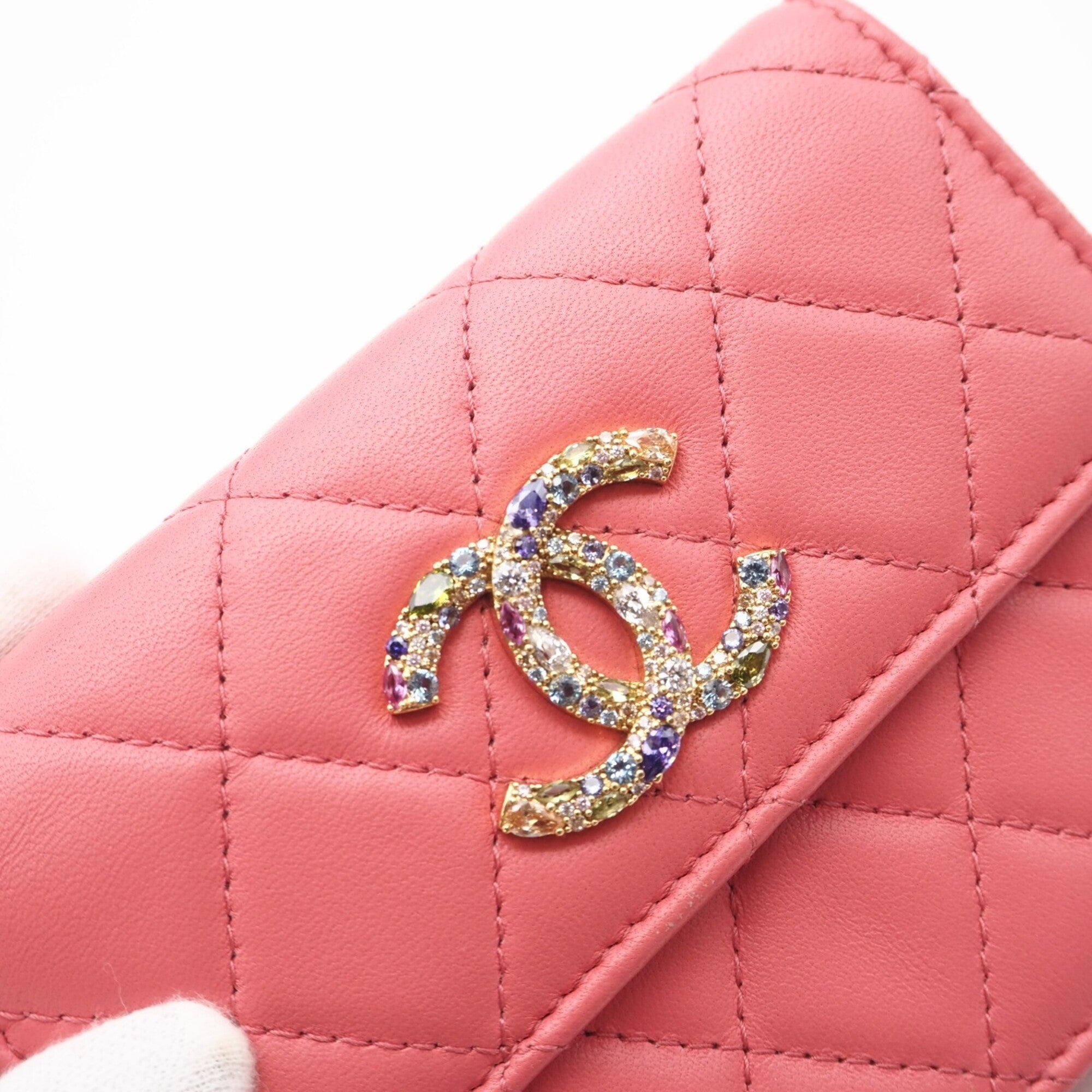 Chanel Matelasse Pink Leather Shoulder Bag (Pre-Owned)