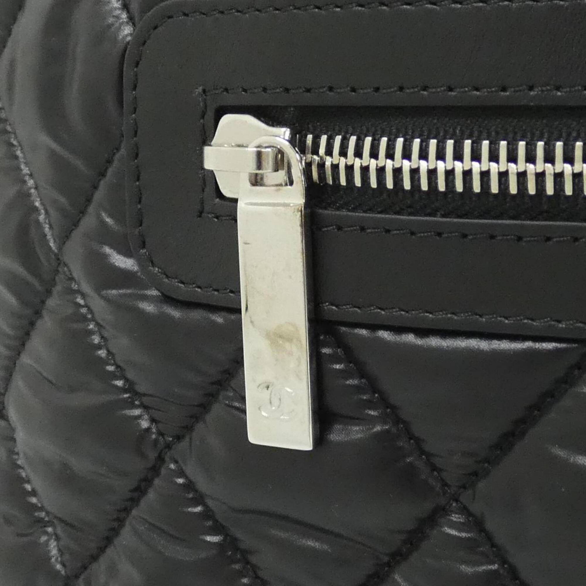 Chanel Black Nylon Handbag (Pre-Owned)