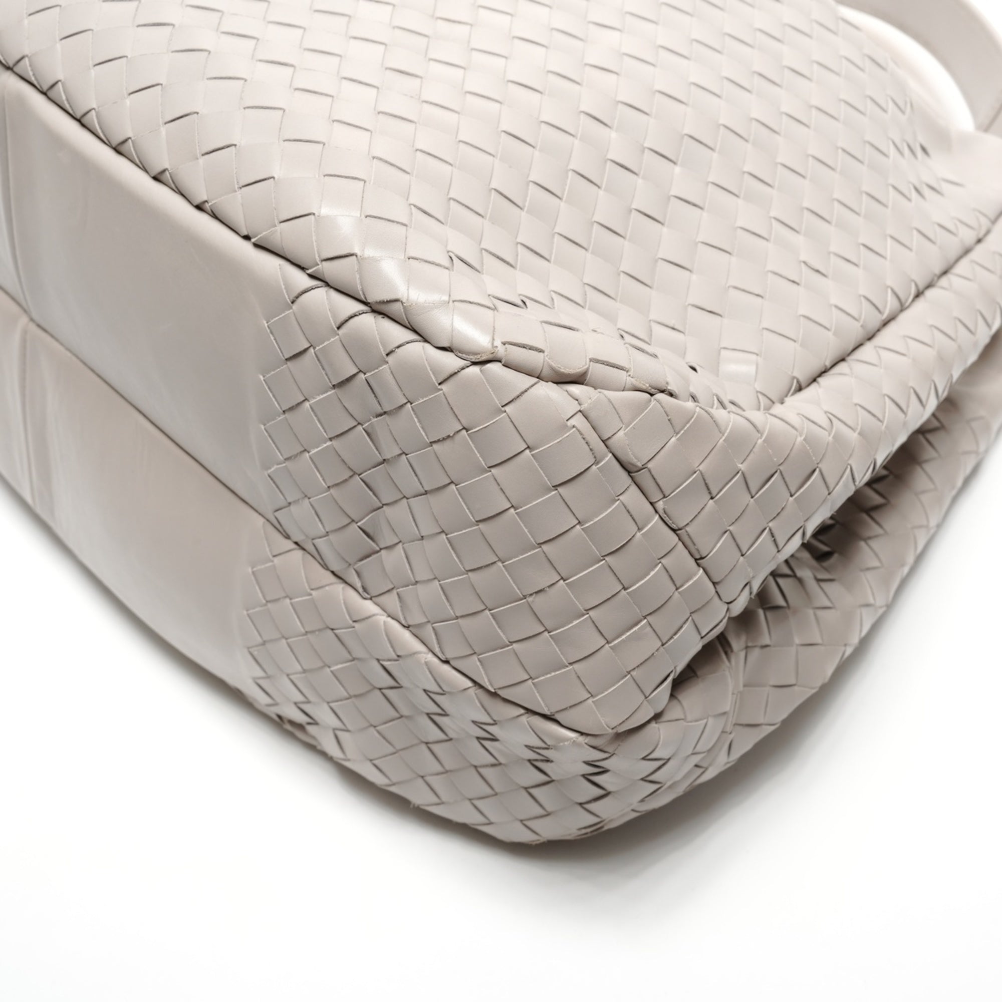 Bottega Veneta Intrecciato Gray Shoulder Bag (Pre-Owned)