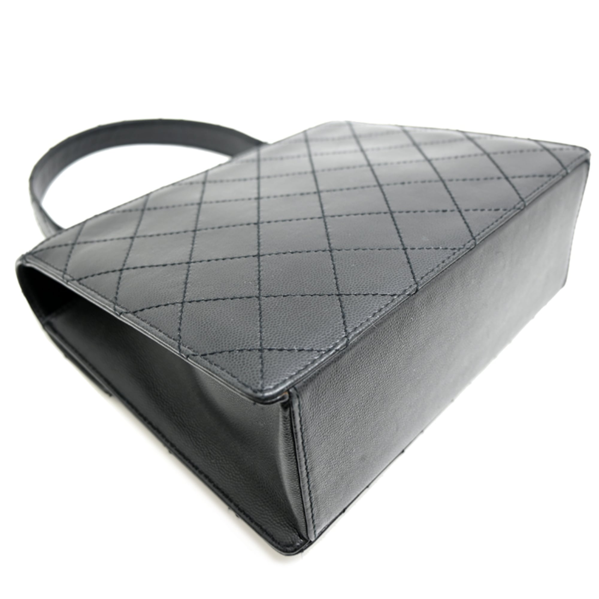 Chanel Grained Calfskin Handbag (Pre-Owned)