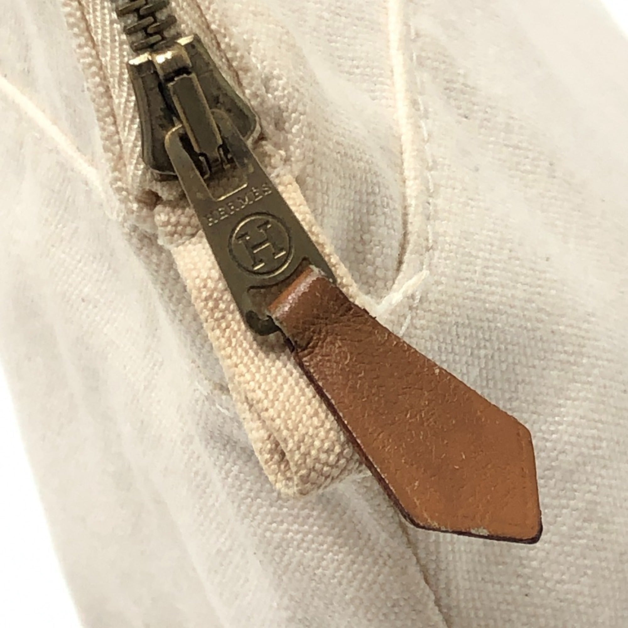 Hermes White Canvas Handbag Pouch (Pre-Owned)