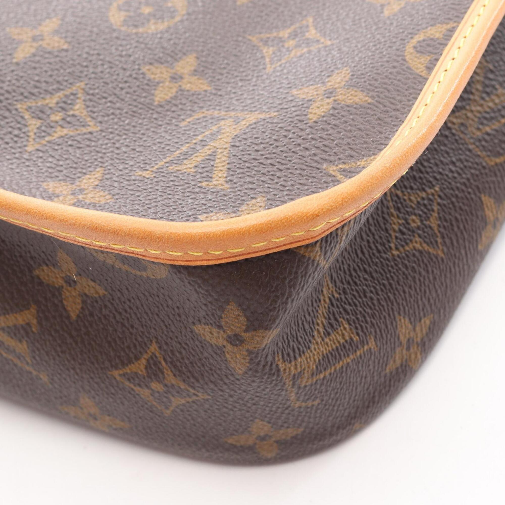 Louis Vuitton Brown Leather Handbag Shoulder Bag (Pre-Owned)