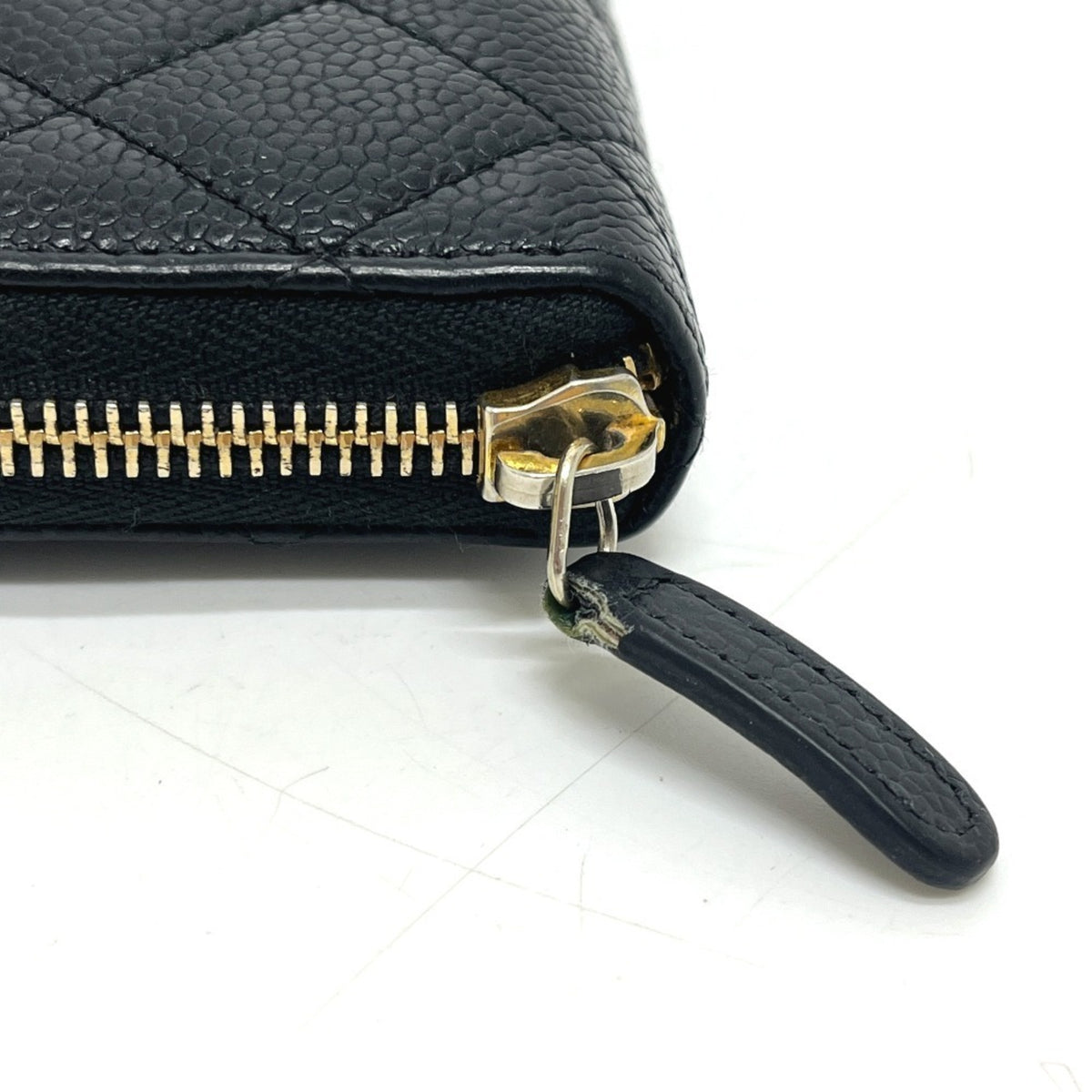 Chanel Black Grained Calfskin Long Wallet (Bi-Fold) (Pre-Owned)