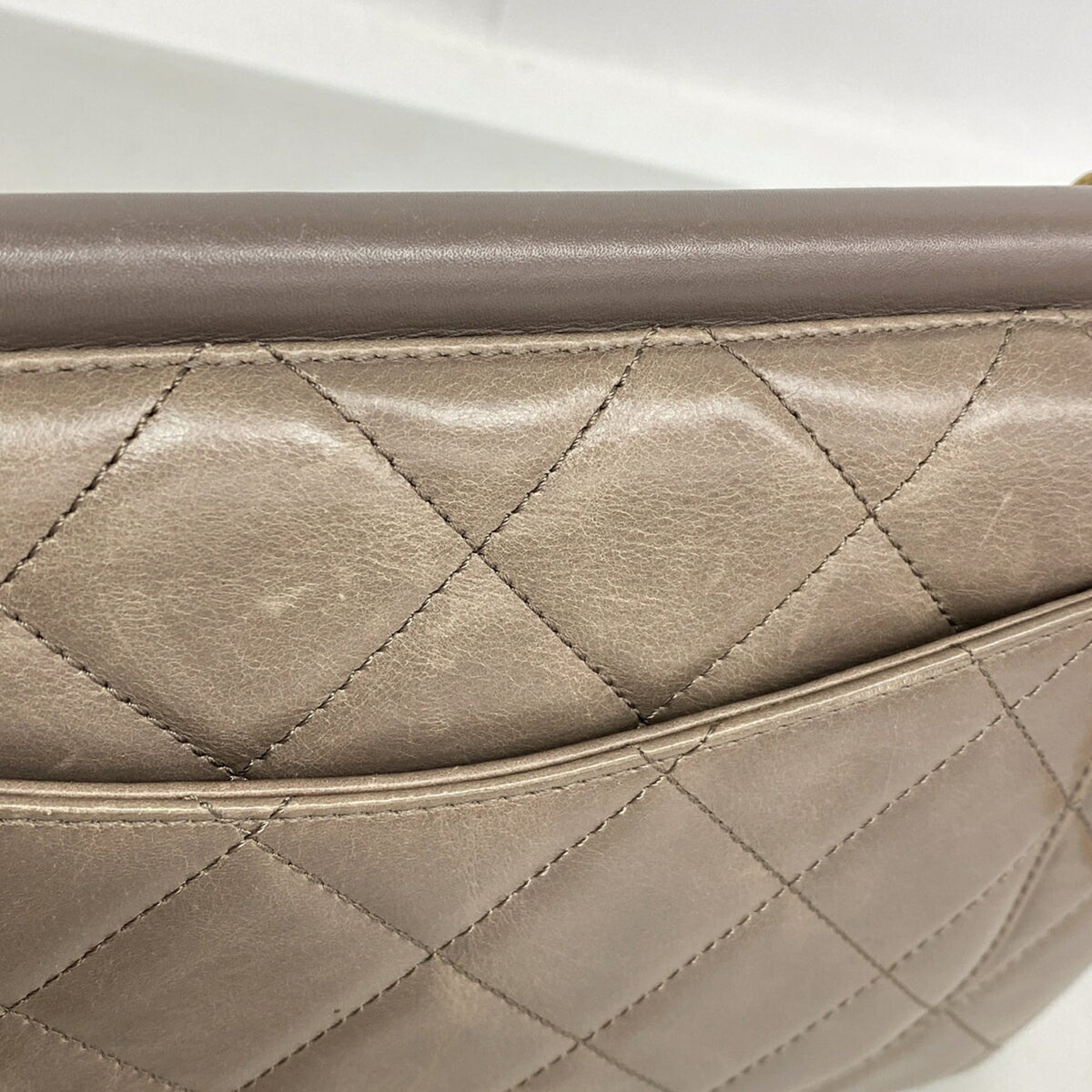 Chanel Grayish Leather Shoulder Bag (Pre-Owned)