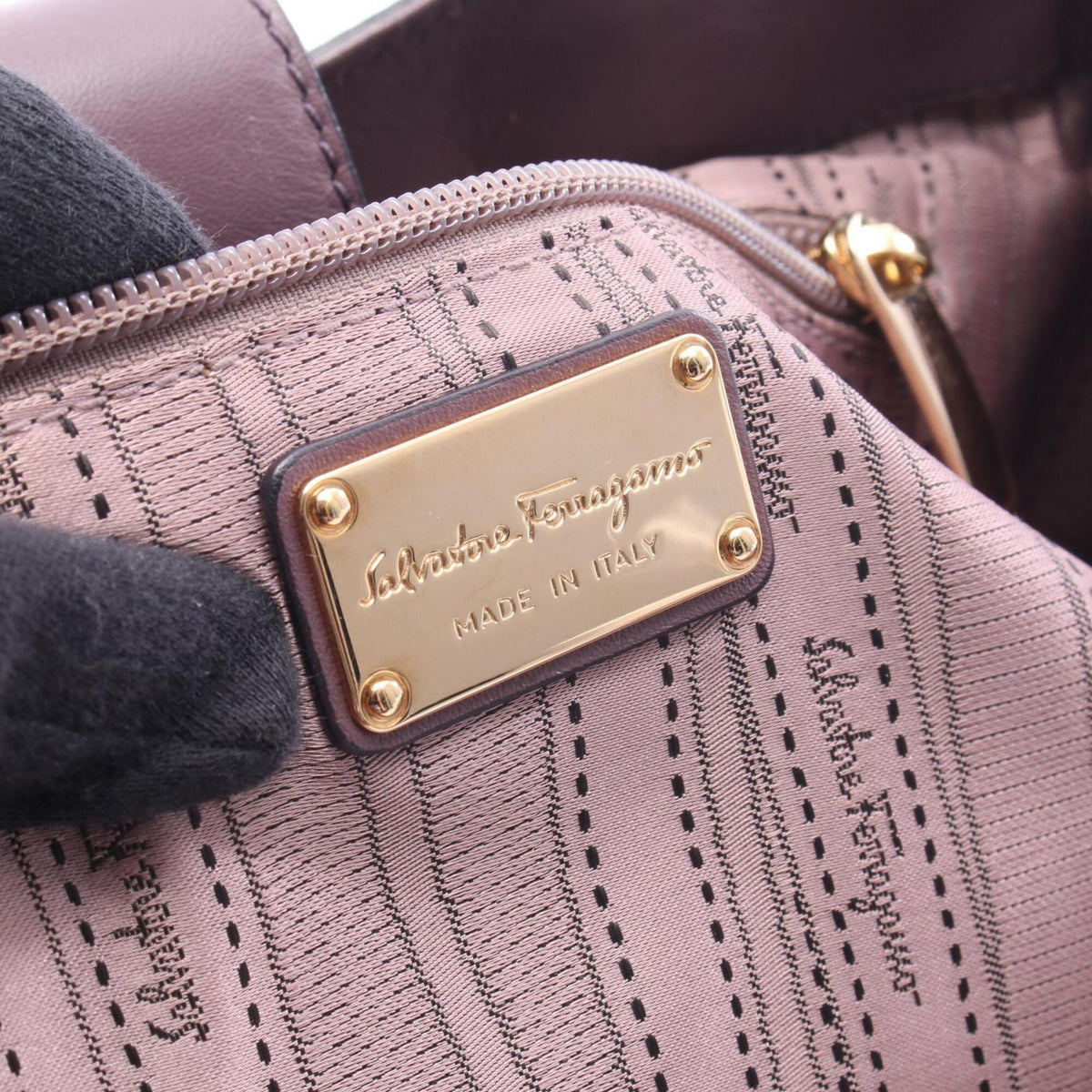 Salvatore Ferragamo Purple Leather Handbag (Pre-Owned)