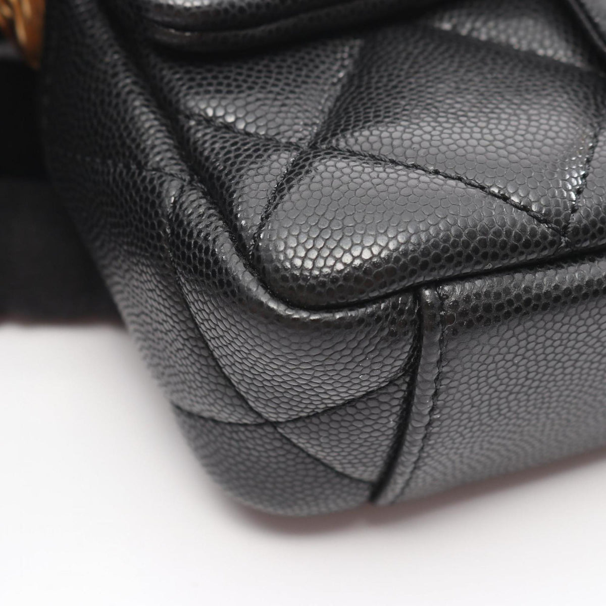 Chanel Black Leather Handbag Shoulder Bag (Pre-Owned)