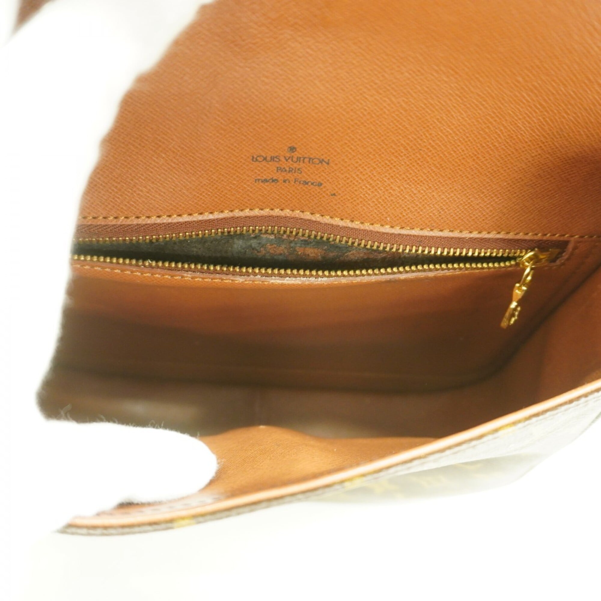 Louis Vuitton Brown Shoulder Bag (Pre-Owned)