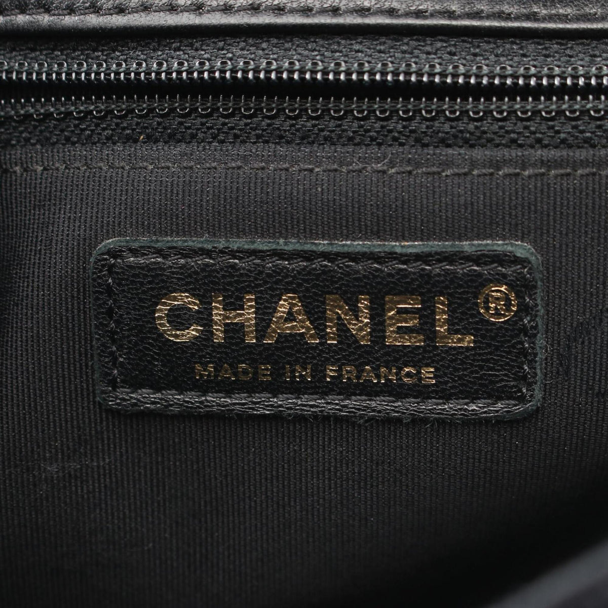 Chanel Black Leather Fabric Handbag Shoulder Bag (Pre-Owned)