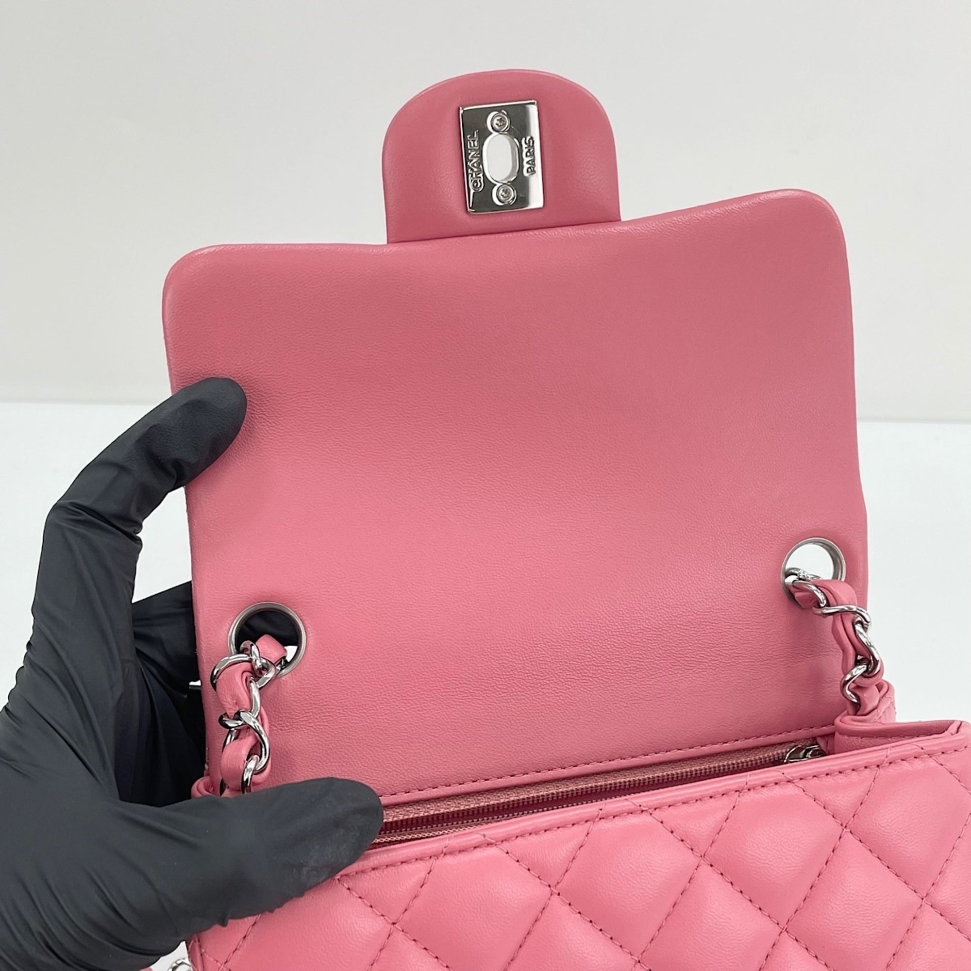 Chanel Clear Shoulder Bag (Pre-Owned)
