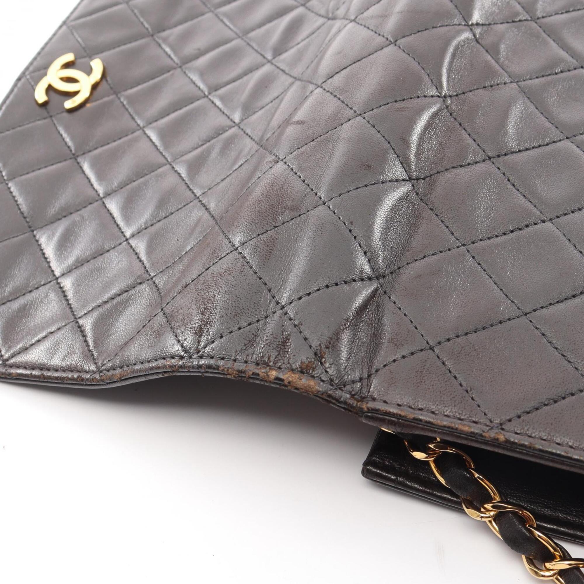 Chanel Black Leather Handbag Shoulder Bag (Pre-Owned)