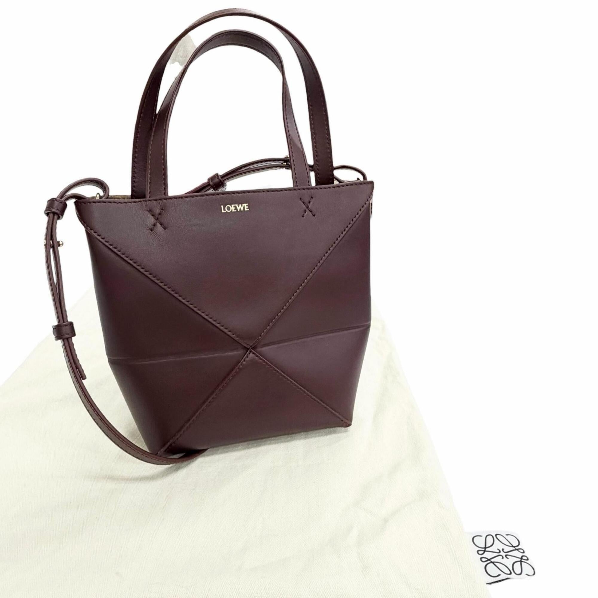 Loewe Burgundy Leather Shoulder Bag (Pre-Owned)