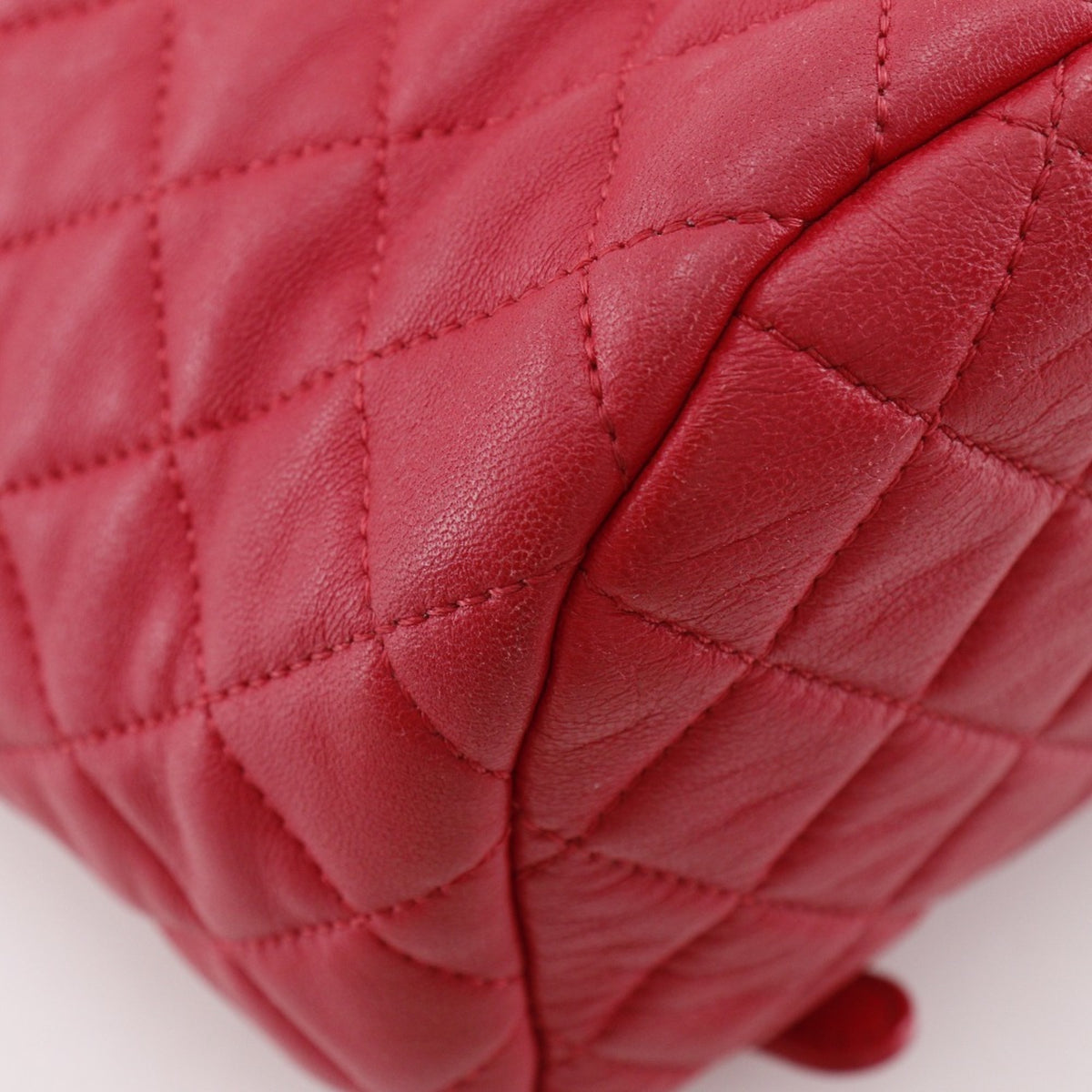 Chanel Matelasse Red Color Leather Backpack (Pre-Owned)