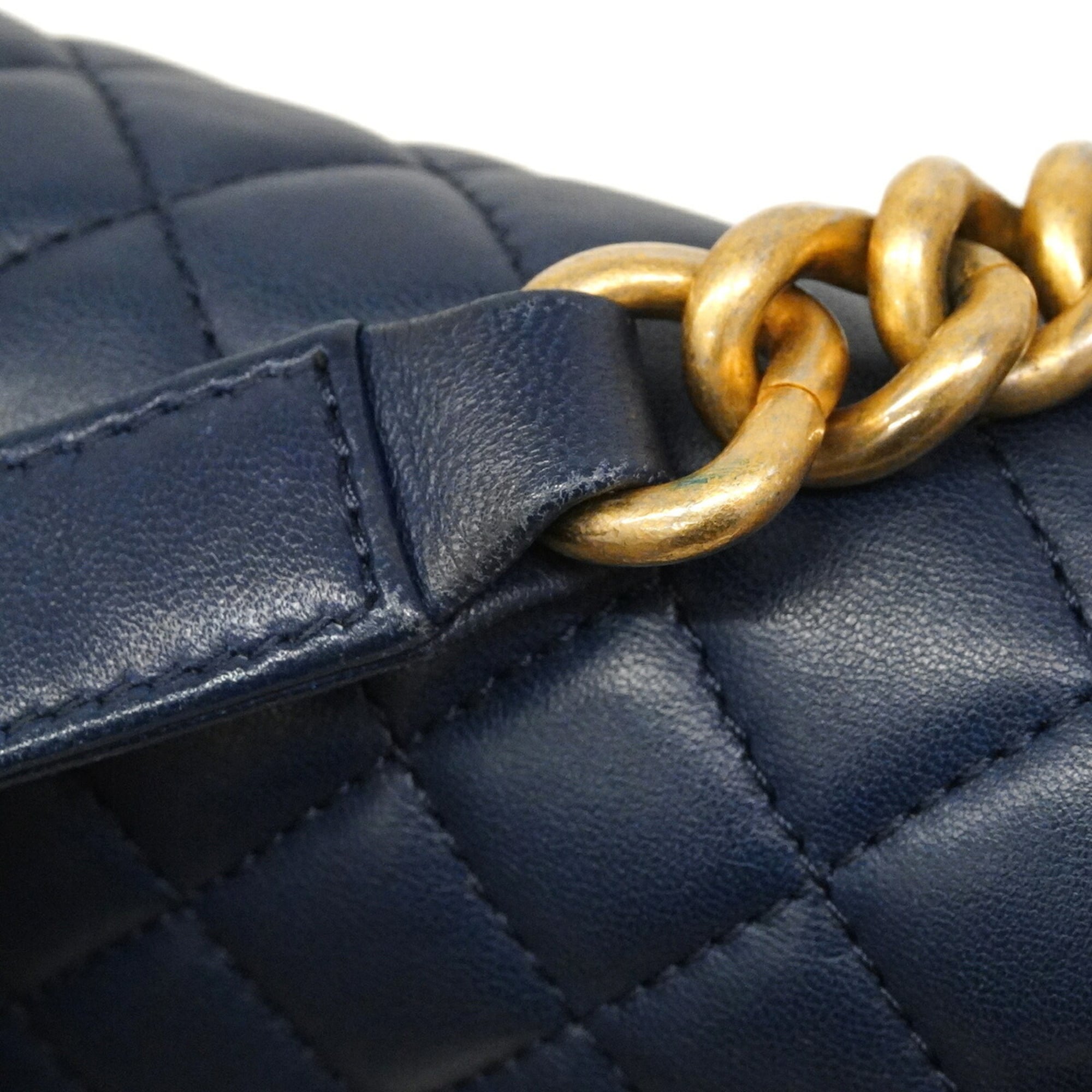 Chanel Navy Leather Shoulder Bag (Pre-Owned)