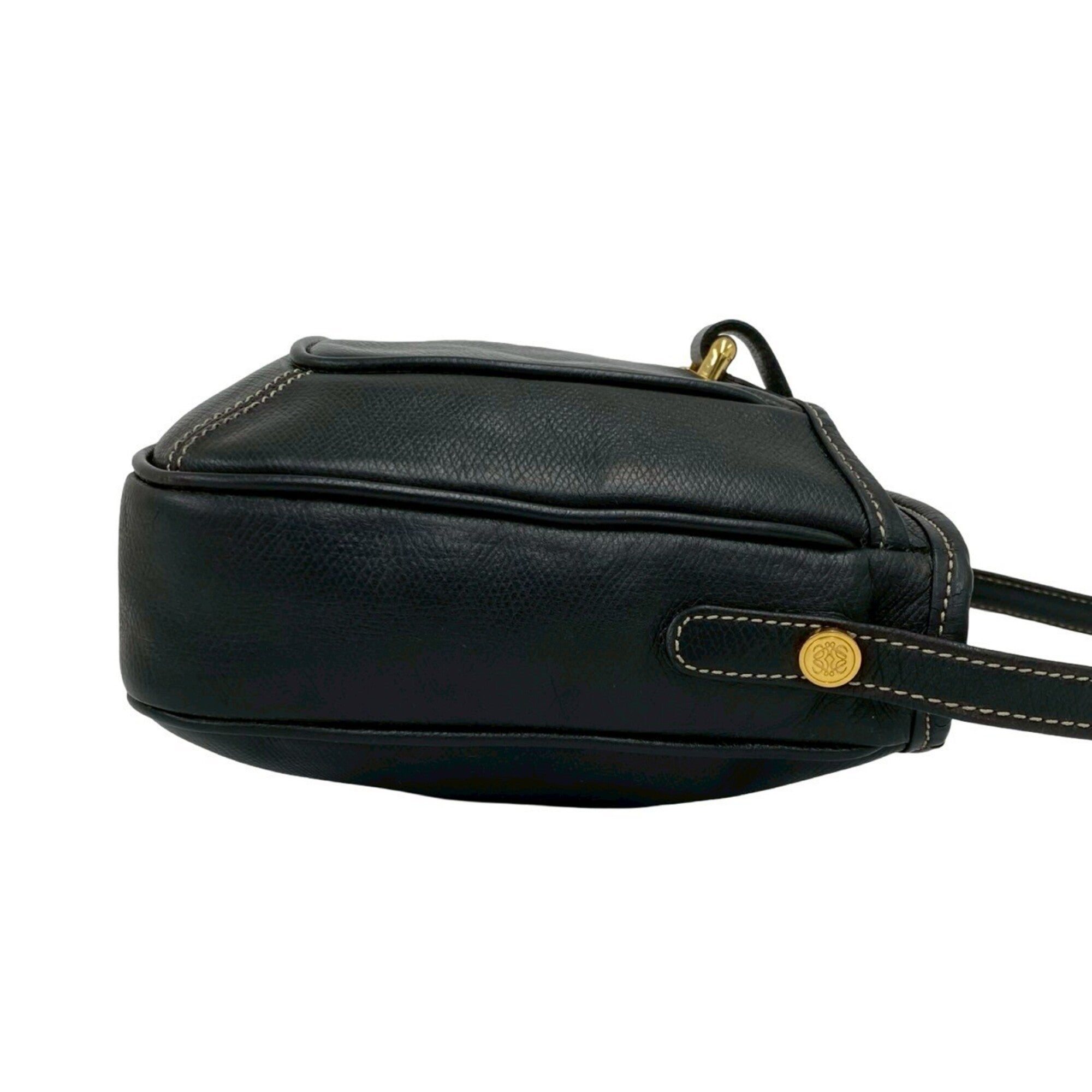 Loewe Black Leather Pochette Shoulder Bag (Pre-Owned)