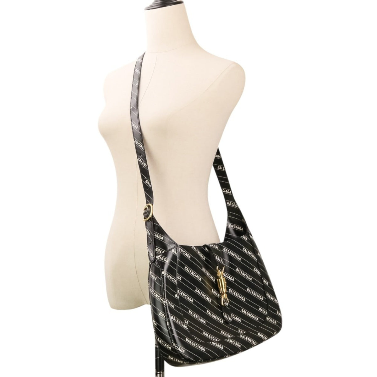 Gucci Black Shoulder Bag (Pre-Owned)