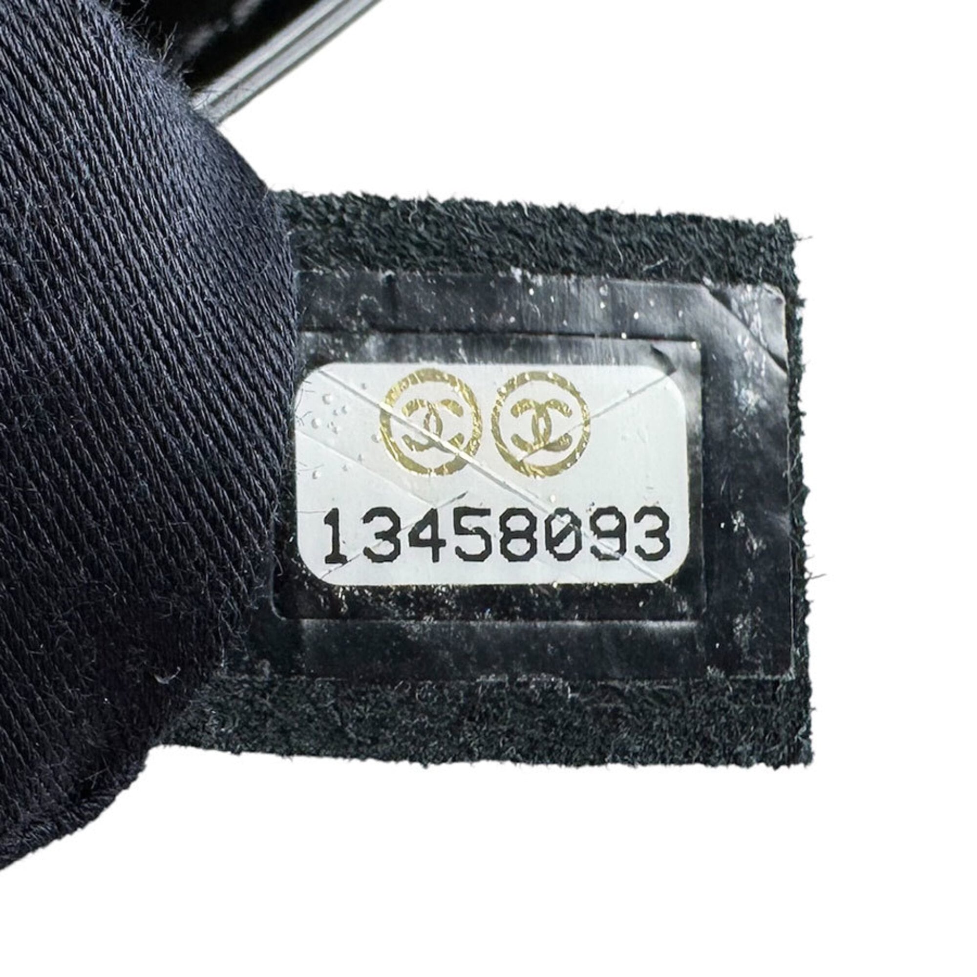 Chanel Black Patent Leather Shoulder Bag (Pre-Owned)