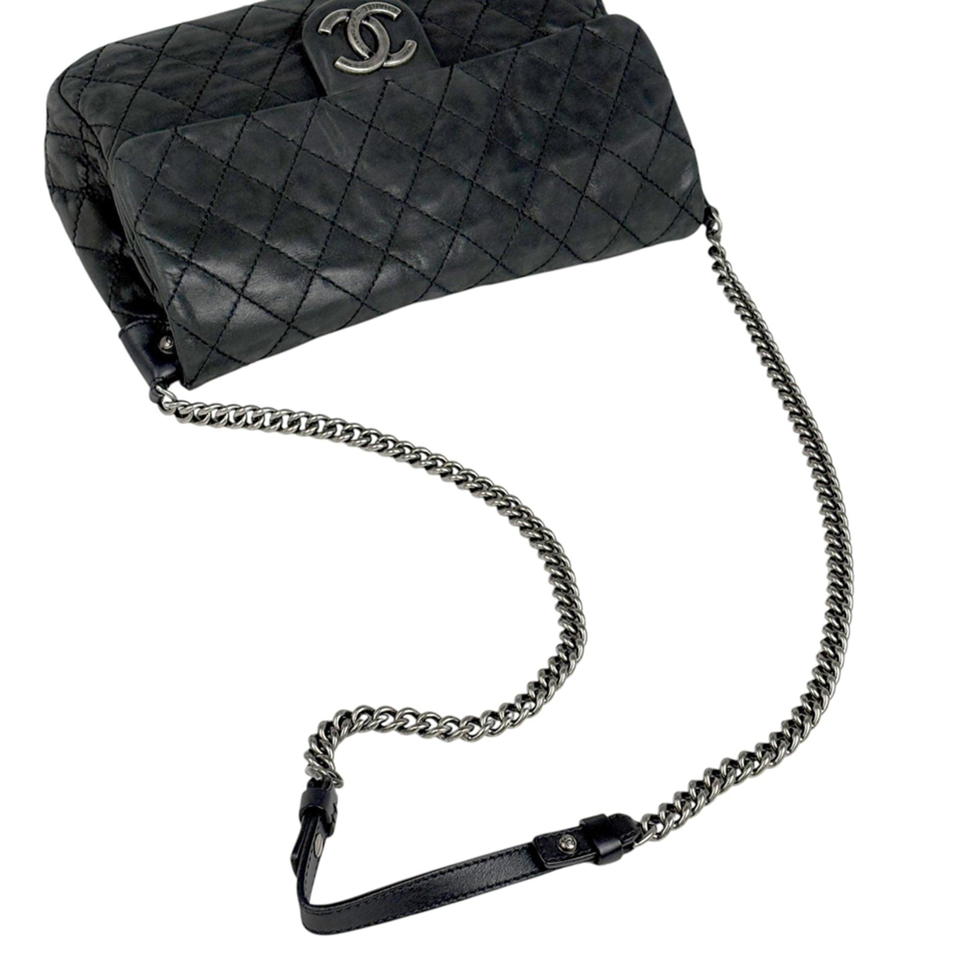 Chanel Wild Stitch Black Fabric Leather Shoulder Bag (Pre-Owned)