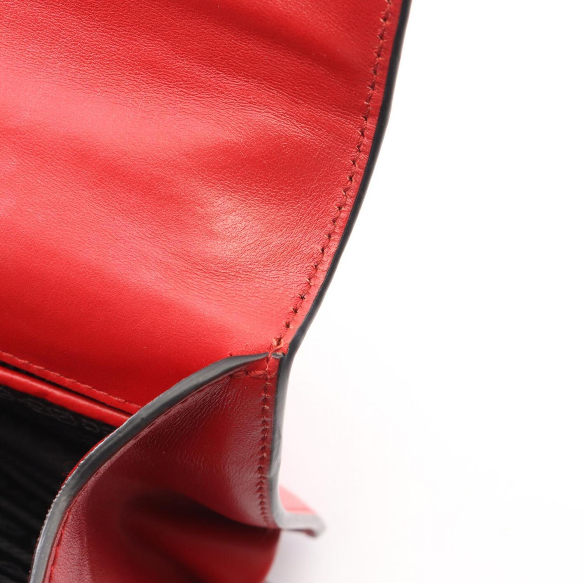 Prada Red Color Leather Handbag Shoulder Bag (Pre-Owned)