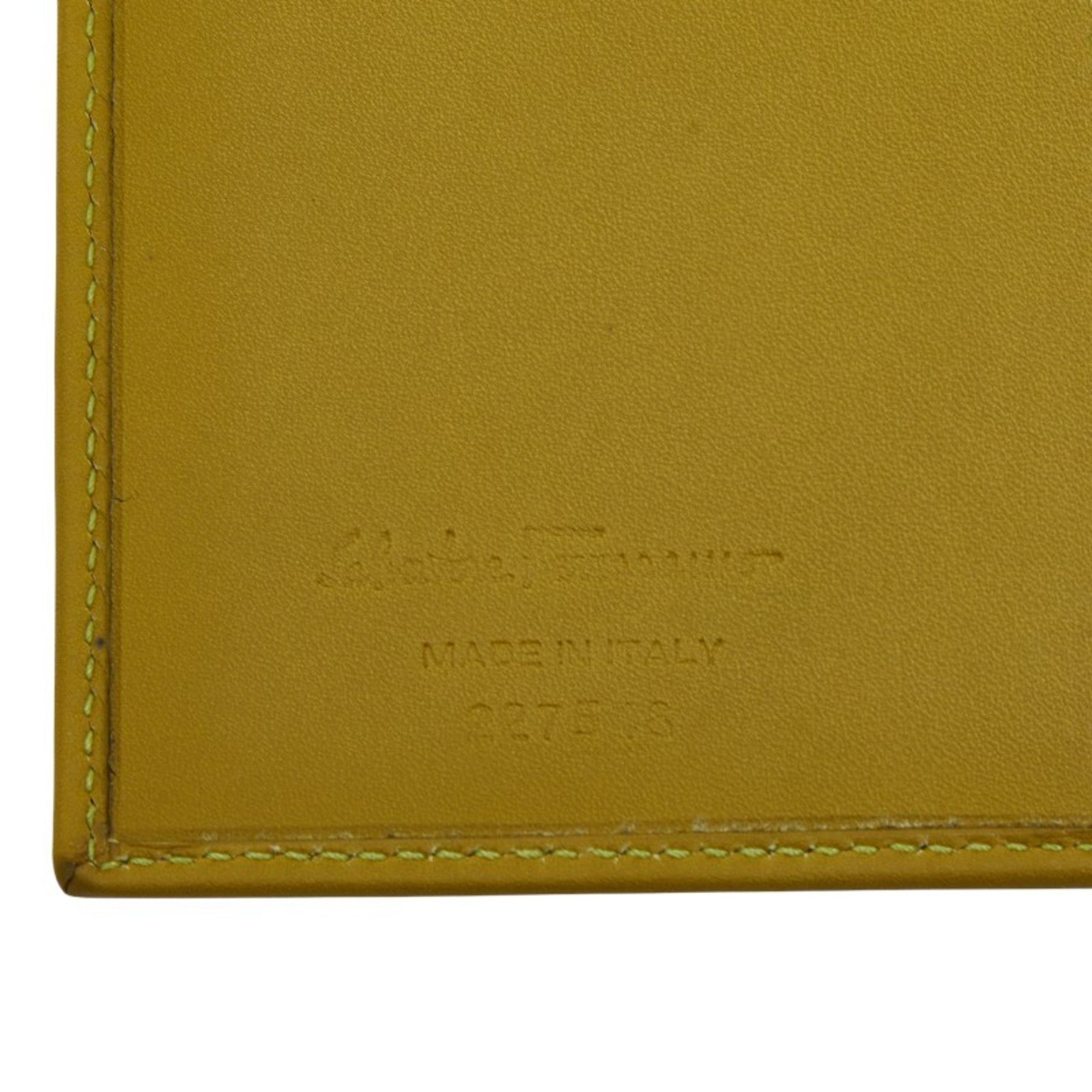 Salvatore Ferragamo Green Leather Long Wallet (Bi-Fold) (Pre-Owned)