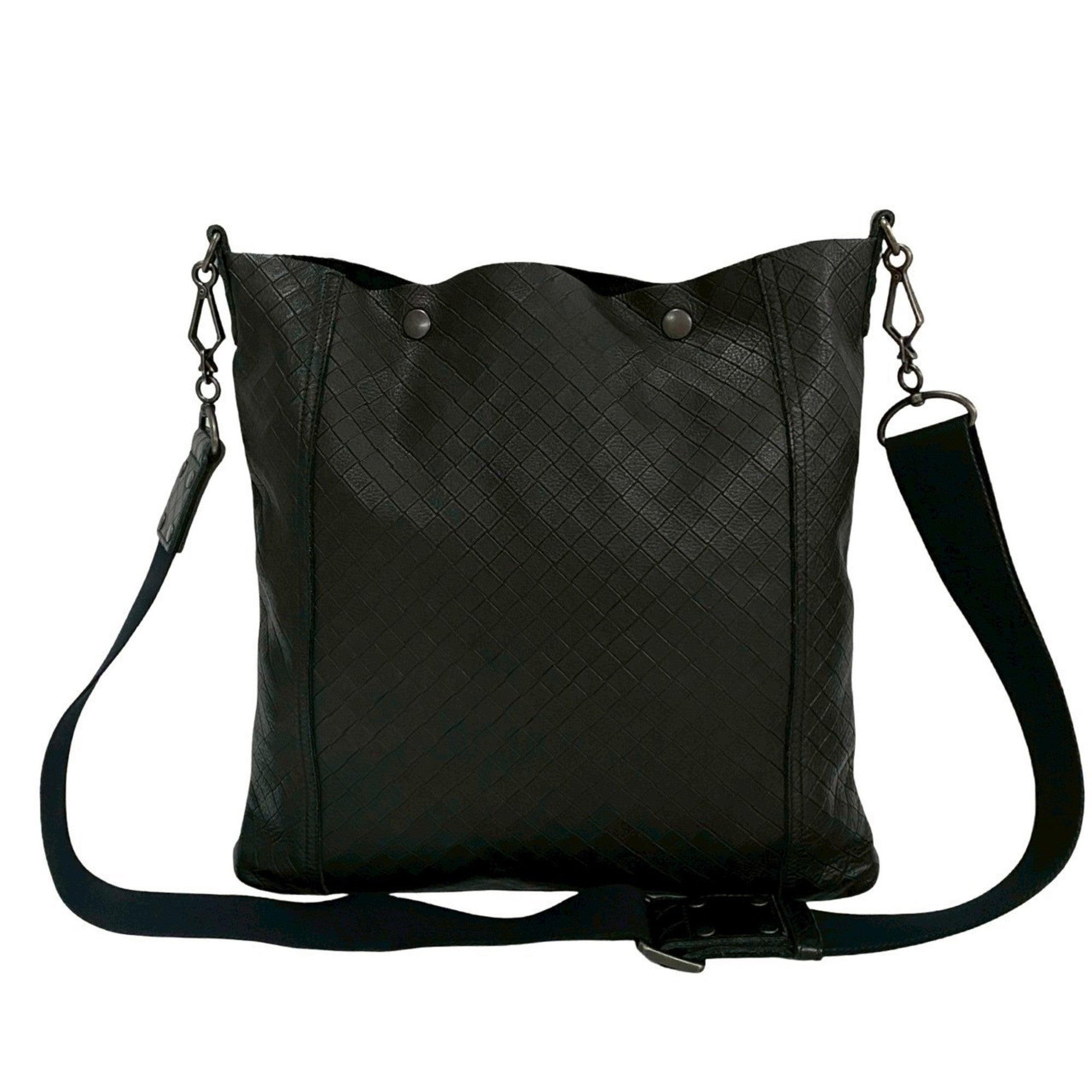 Bottega Veneta Black Leather Pochette Shoulder Bag (Pre-Owned)
