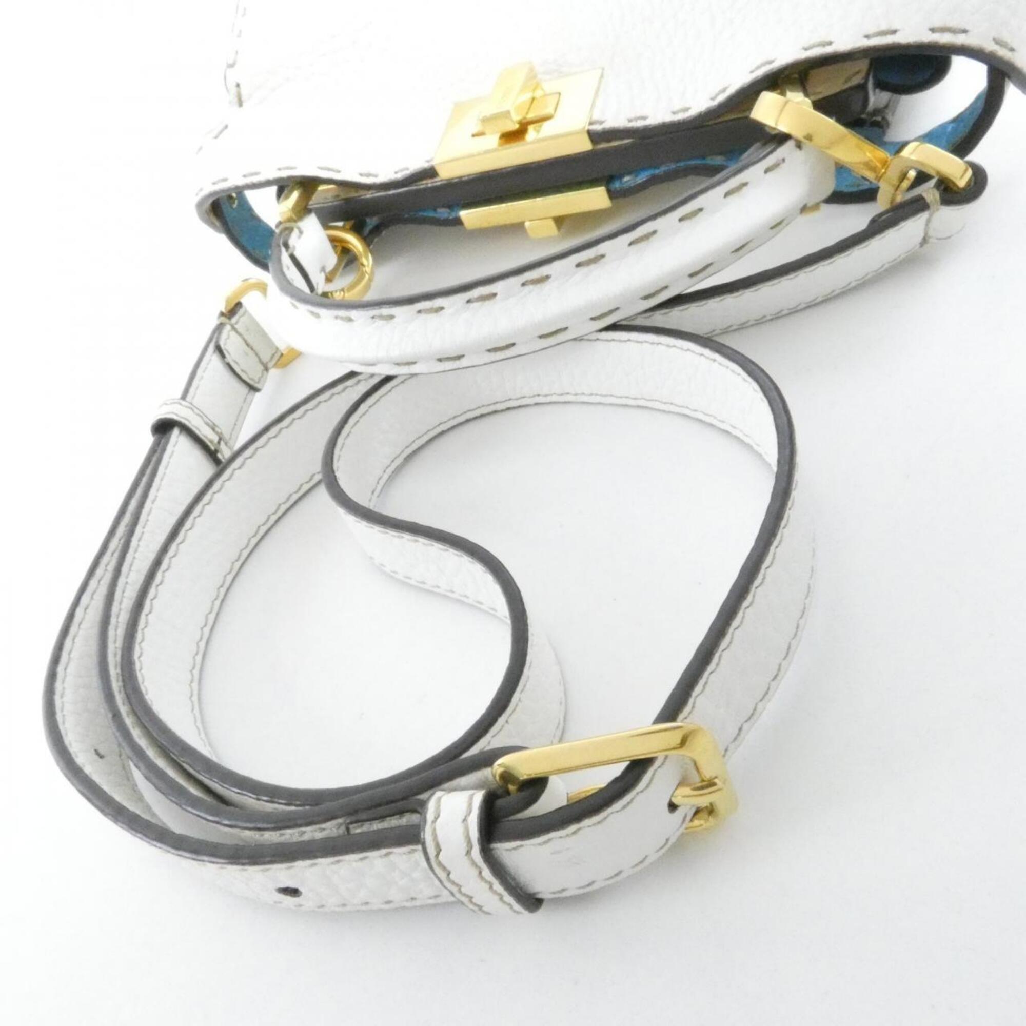 Fendi Selleria Gold Leather Handbag (Pre-Owned)