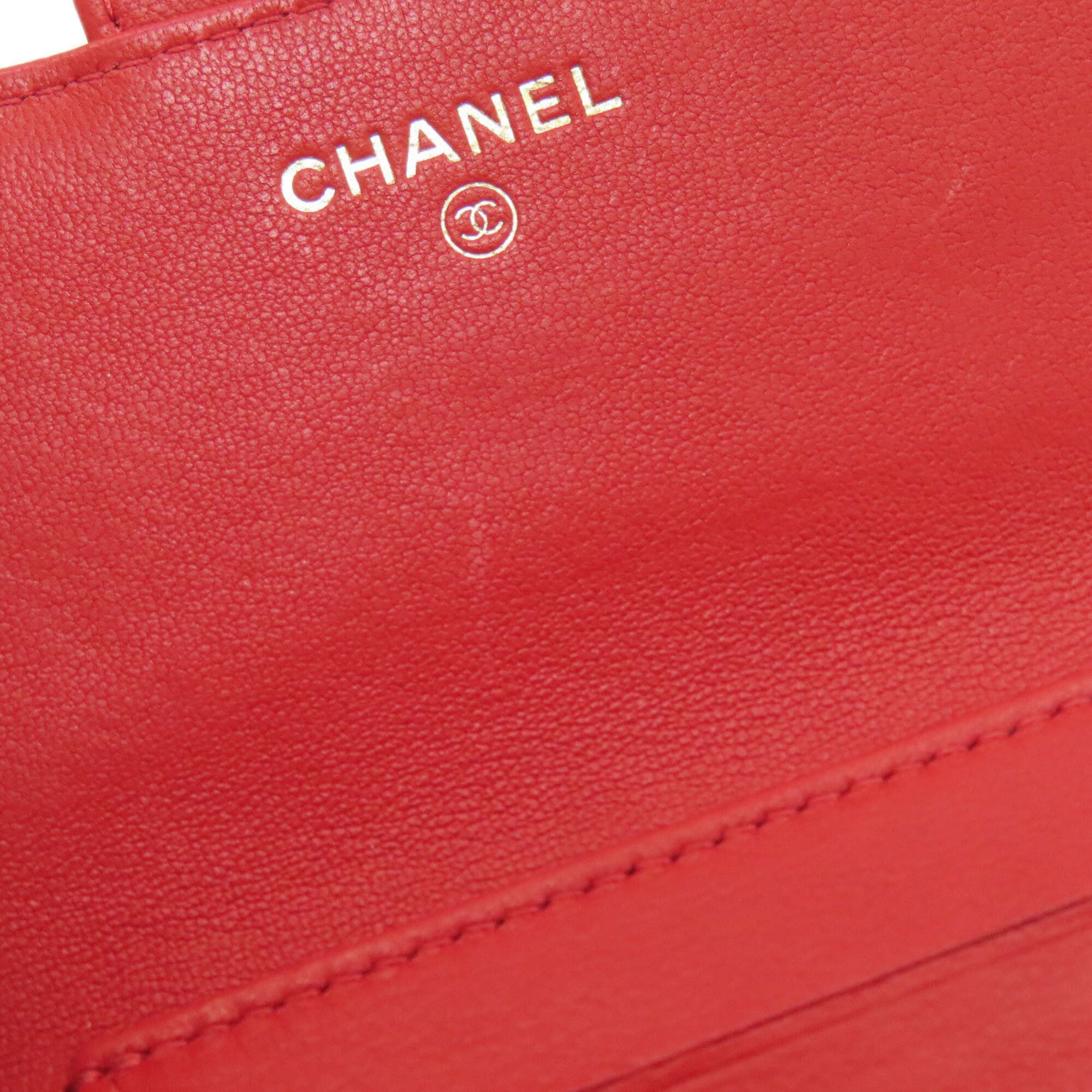 Chanel Red Color Leather Wallet (Bi-Fold) (Pre-Owned)