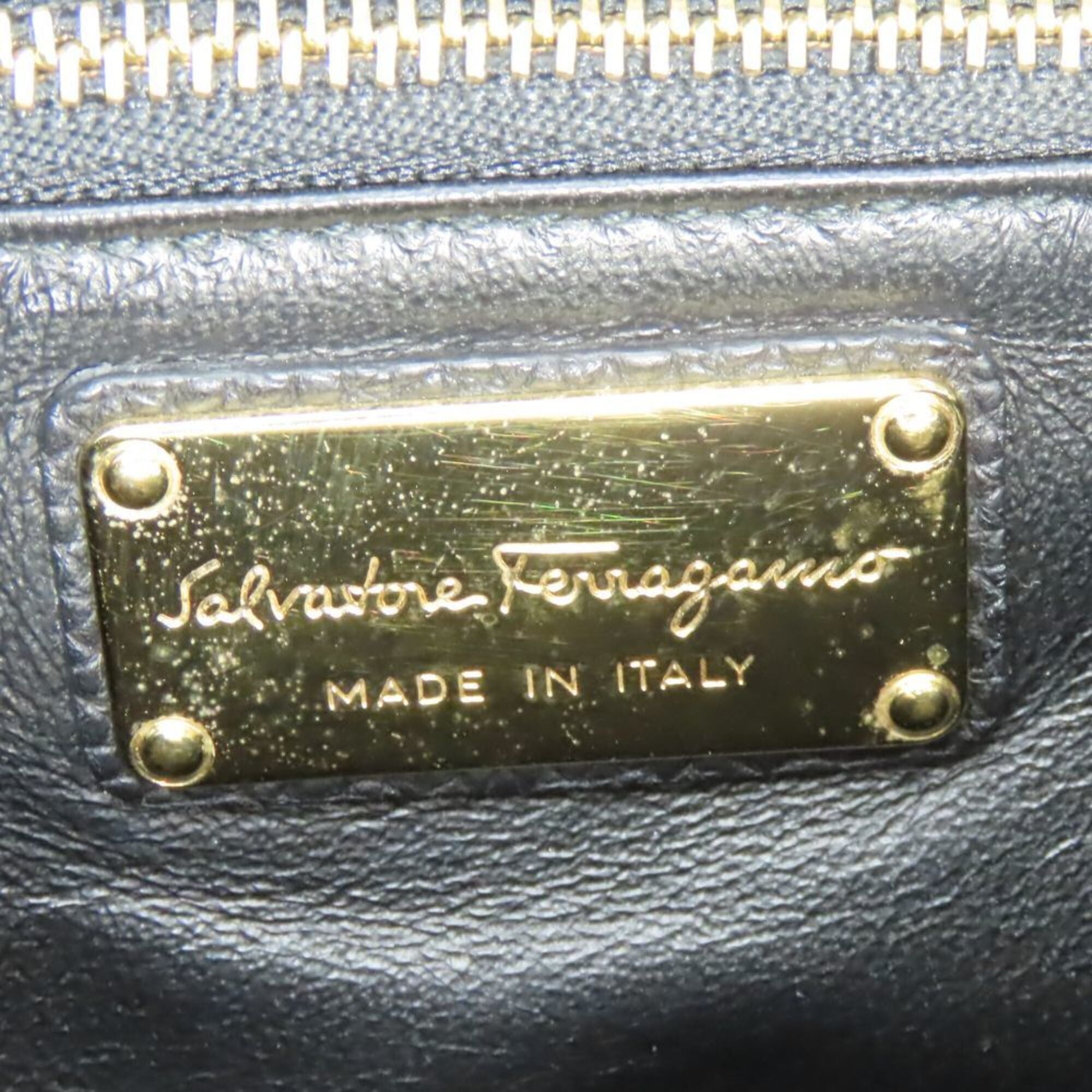 Salvatore Ferragamo Gancini Black Leather Handbag Shoulder Bag (Pre-Owned)