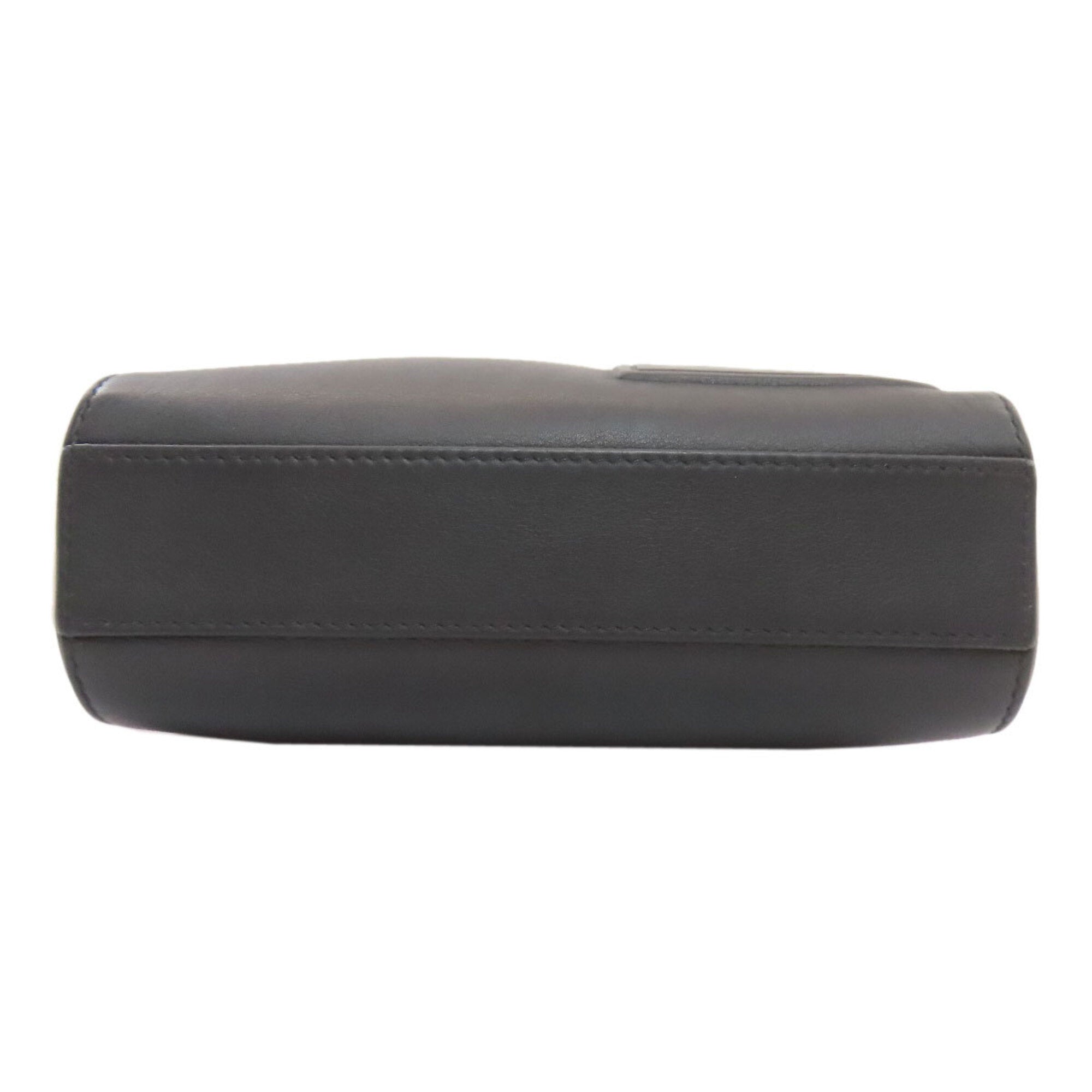 Loewe Black Leather Shoulder Bag (Pre-Owned)