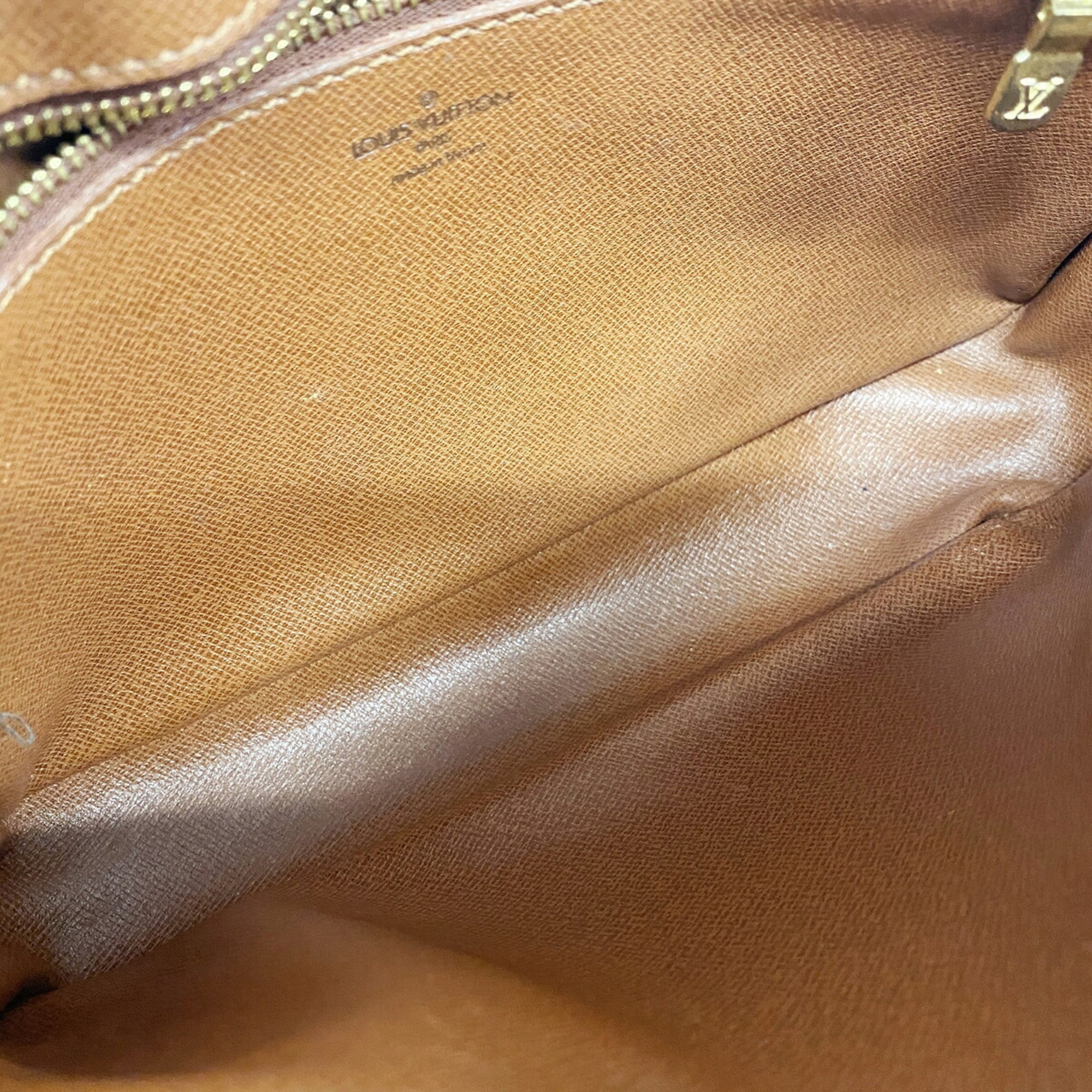 Louis Vuitton Brown Shoulder Bag (Pre-Owned)