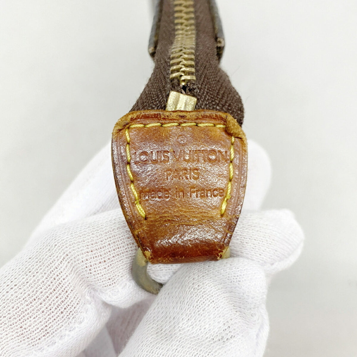 Louis Vuitton Brown Pouch (Pre-Owned)