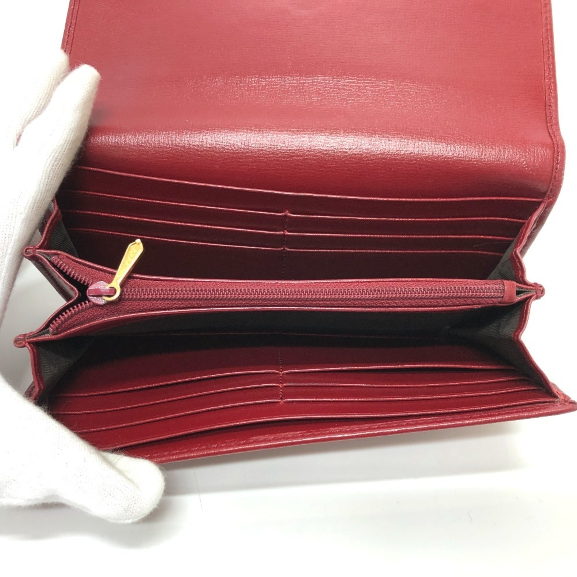 Gucci Red Color Leather Long Wallet (Bi-Fold) (Pre-Owned)
