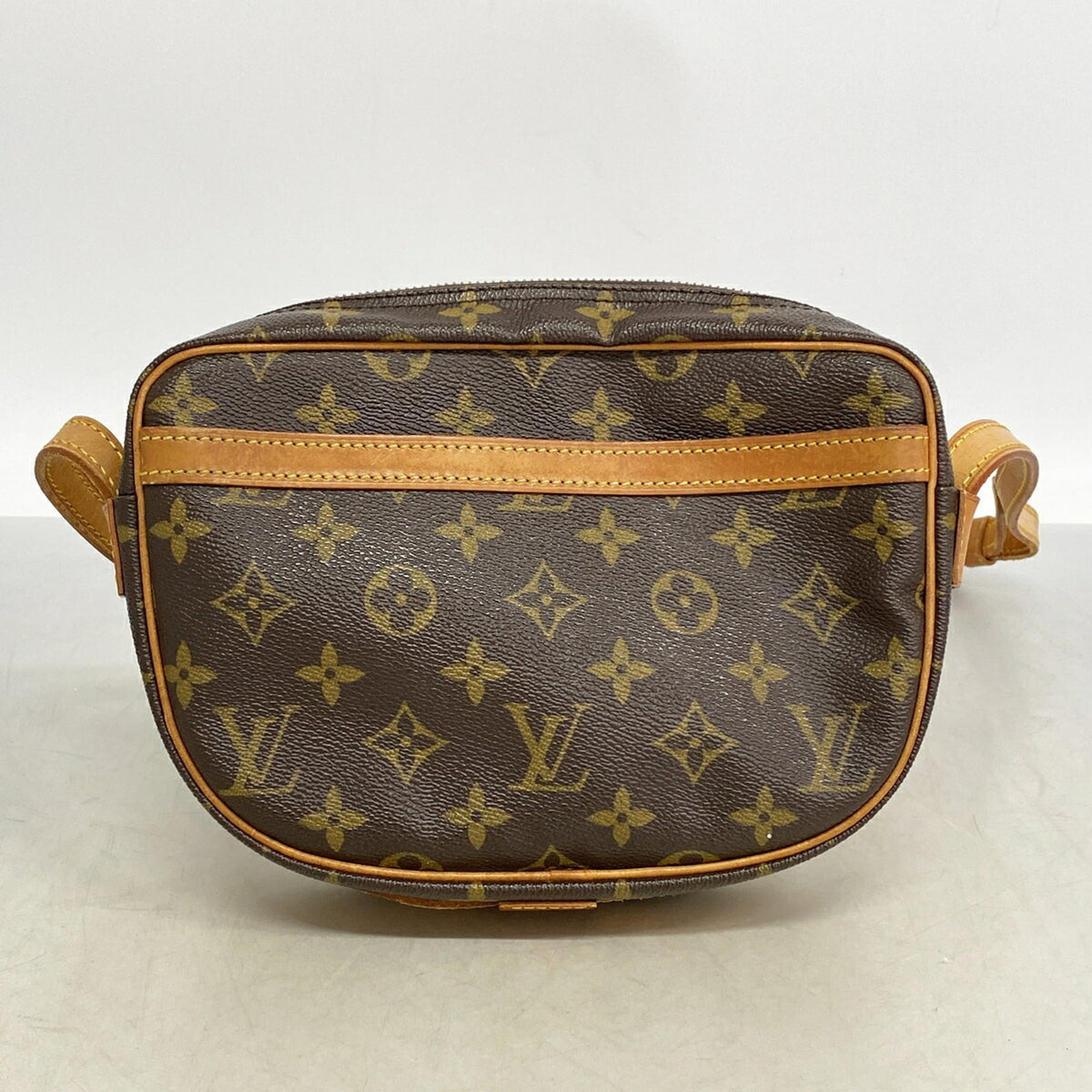 Louis Vuitton Brown Shoulder Bag (Pre-Owned)