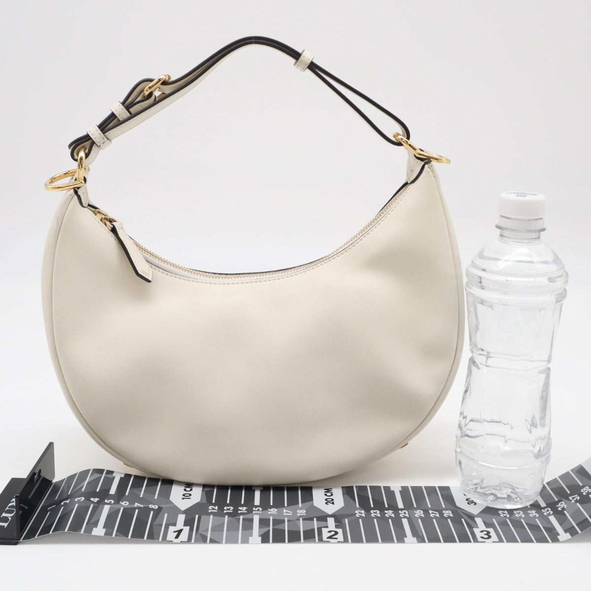 Fendi White Leather Handbag (Pre-Owned)